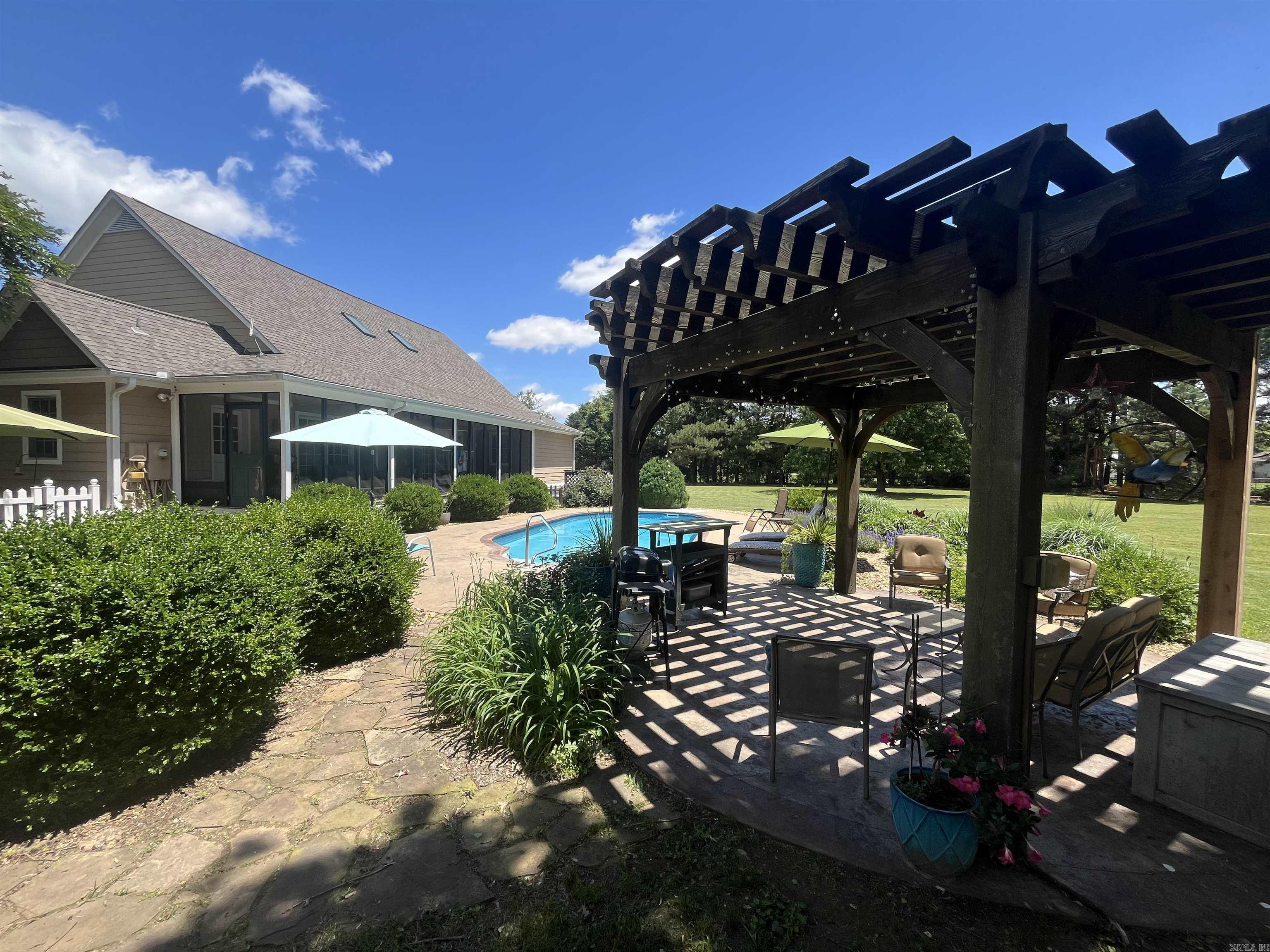 7500  Bayou Drive  Scott, AR