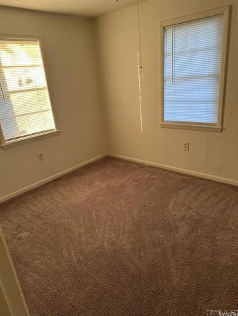 550 N 2nd  Ward, AR
