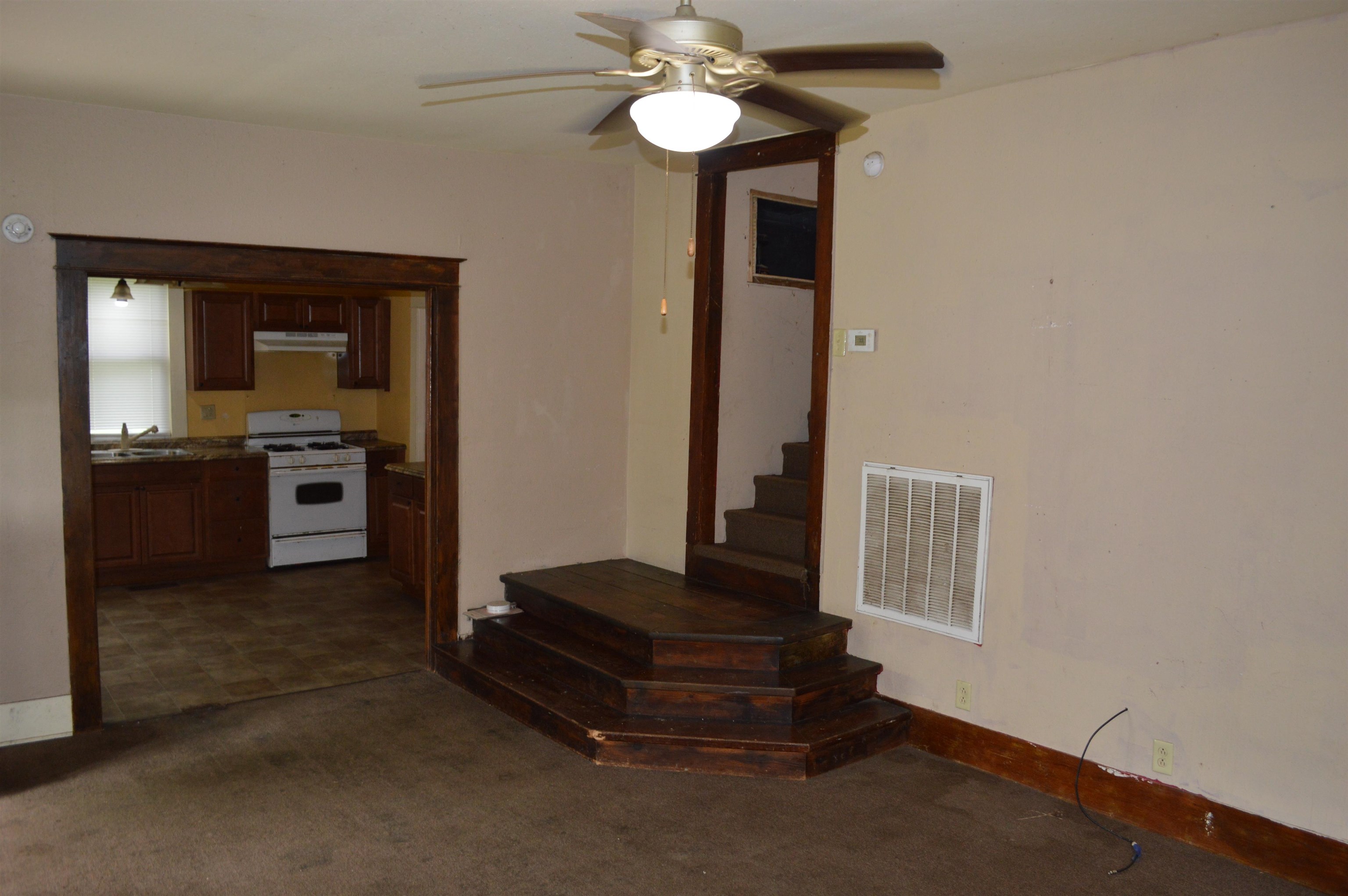 300 N Cole  Harrisburg, AR