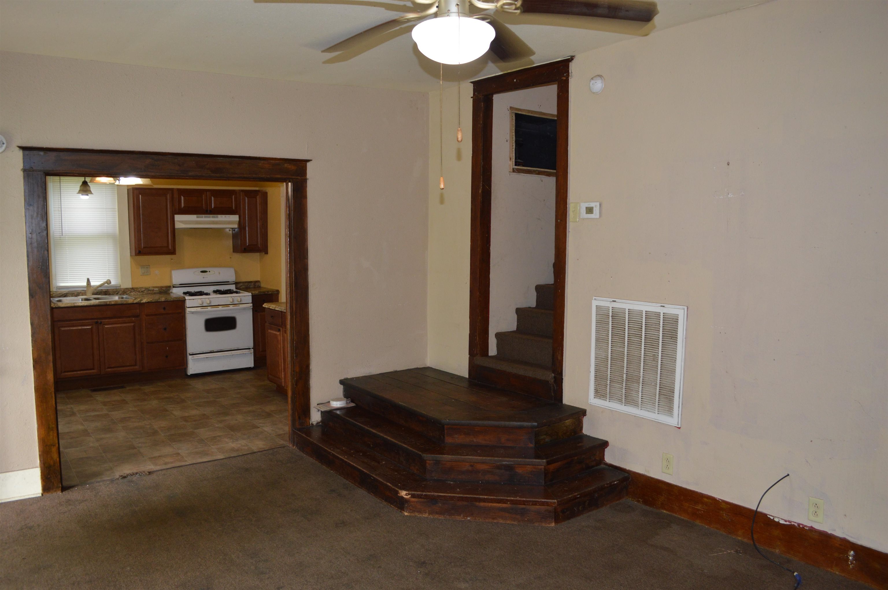 300 N Cole  Harrisburg, AR