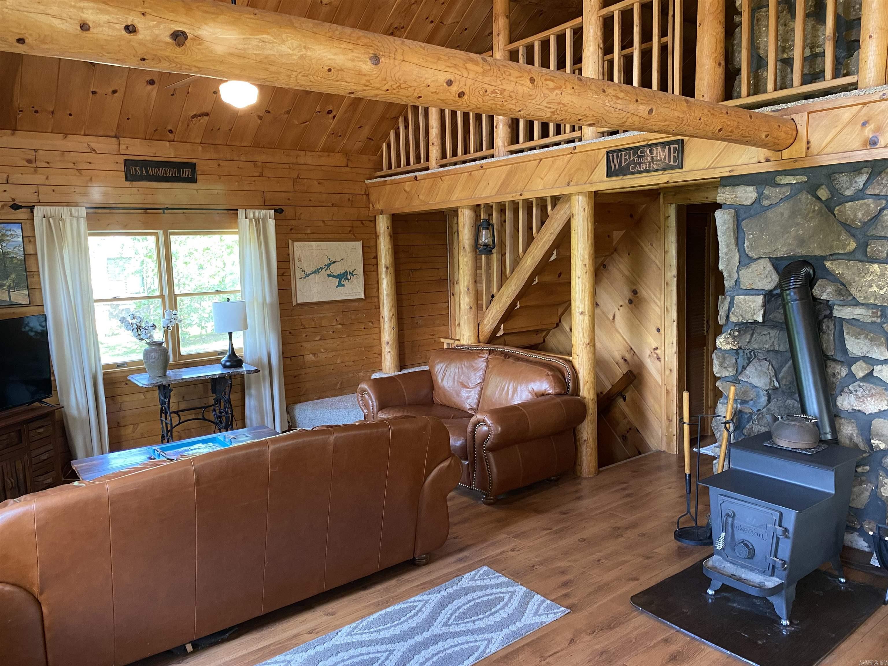 760  Davidson  Greers Ferry, AR