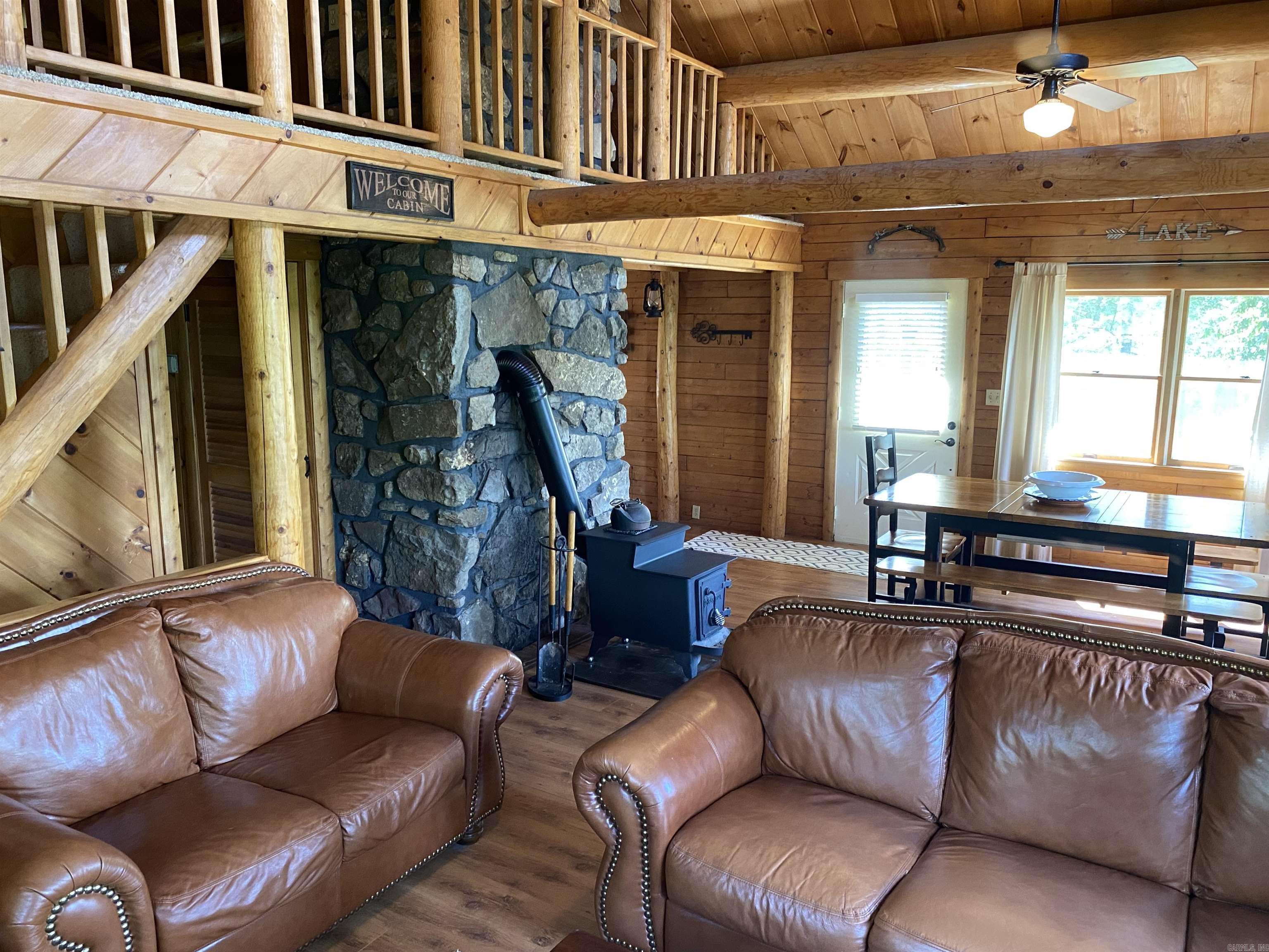 760  Davidson  Greers Ferry, AR