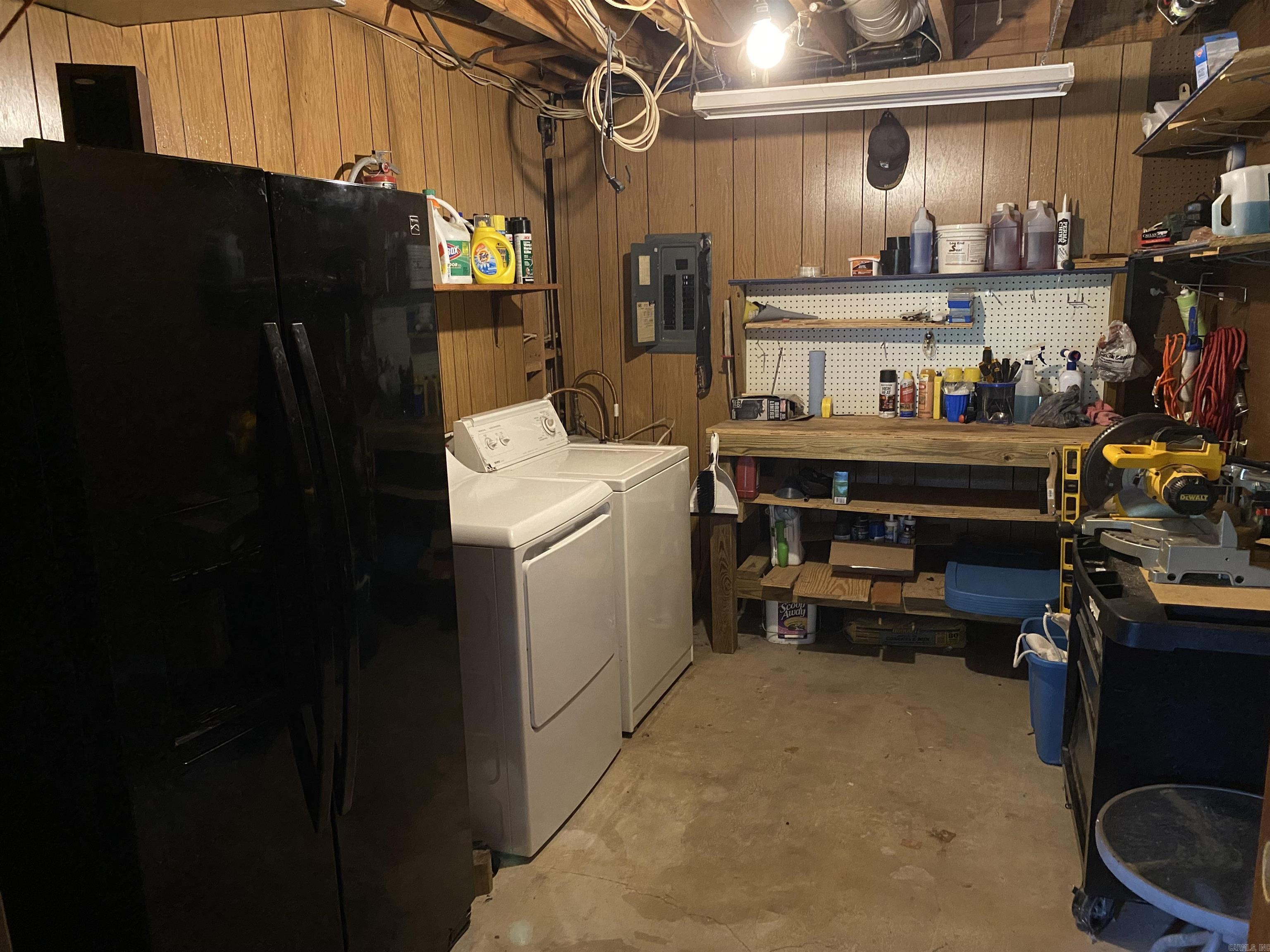 760  Davidson  Greers Ferry, AR