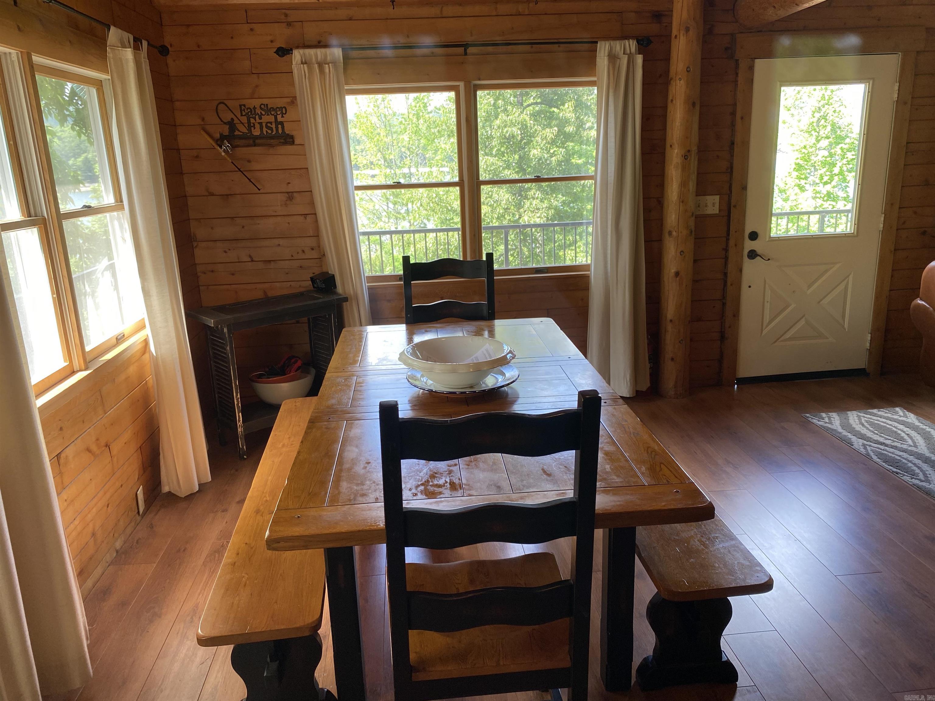 760  Davidson  Greers Ferry, AR