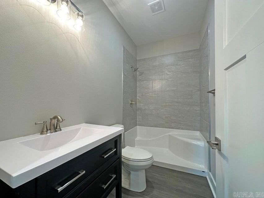 20  Estes  Southside, AR