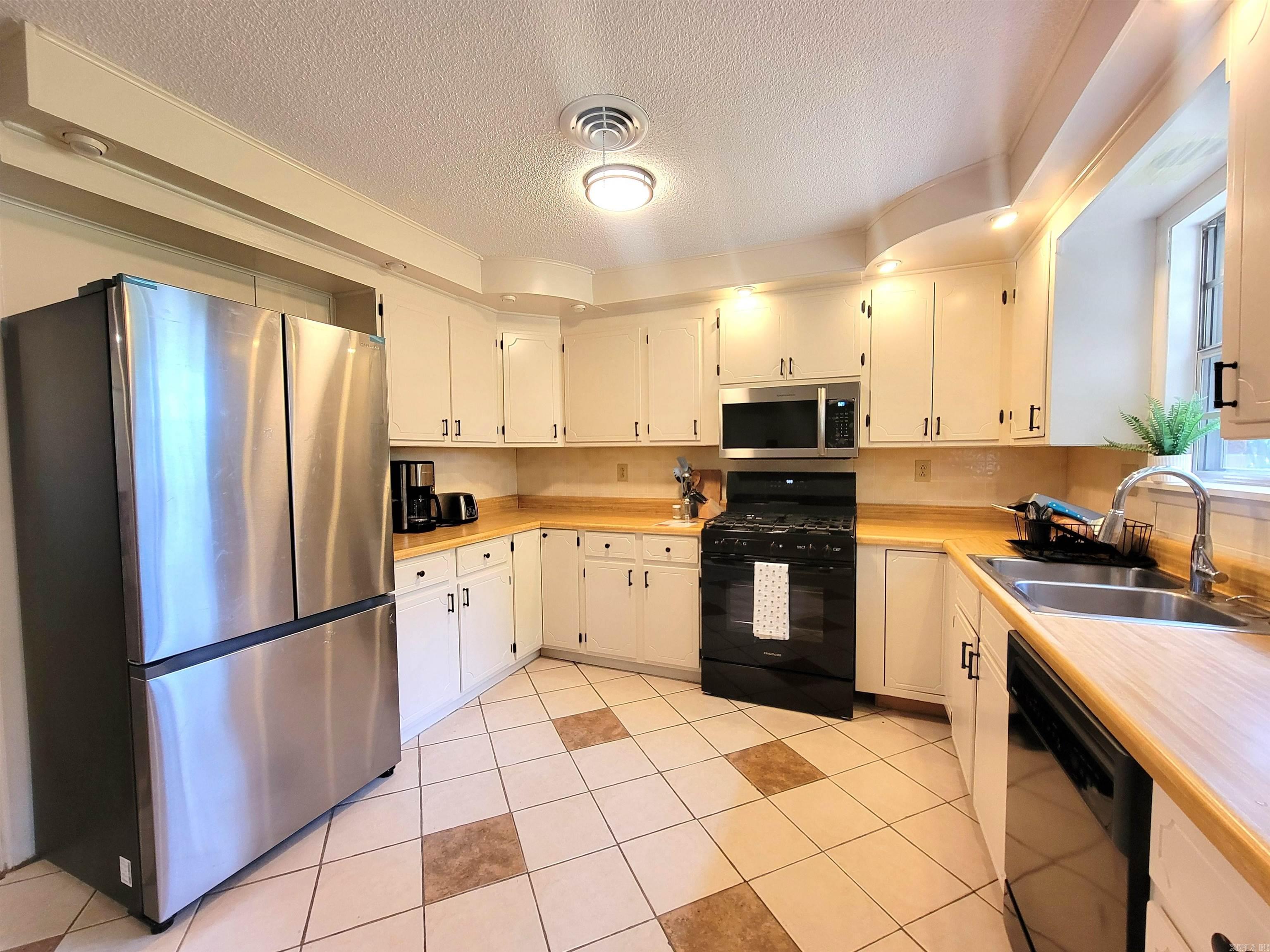 2304 W 47  Pine Bluff, AR