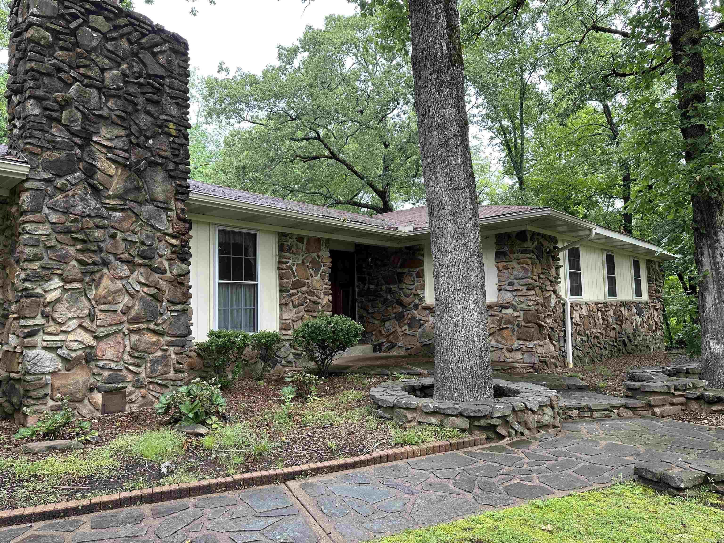 6 GREENBRIER Lane Conway, AR 72032