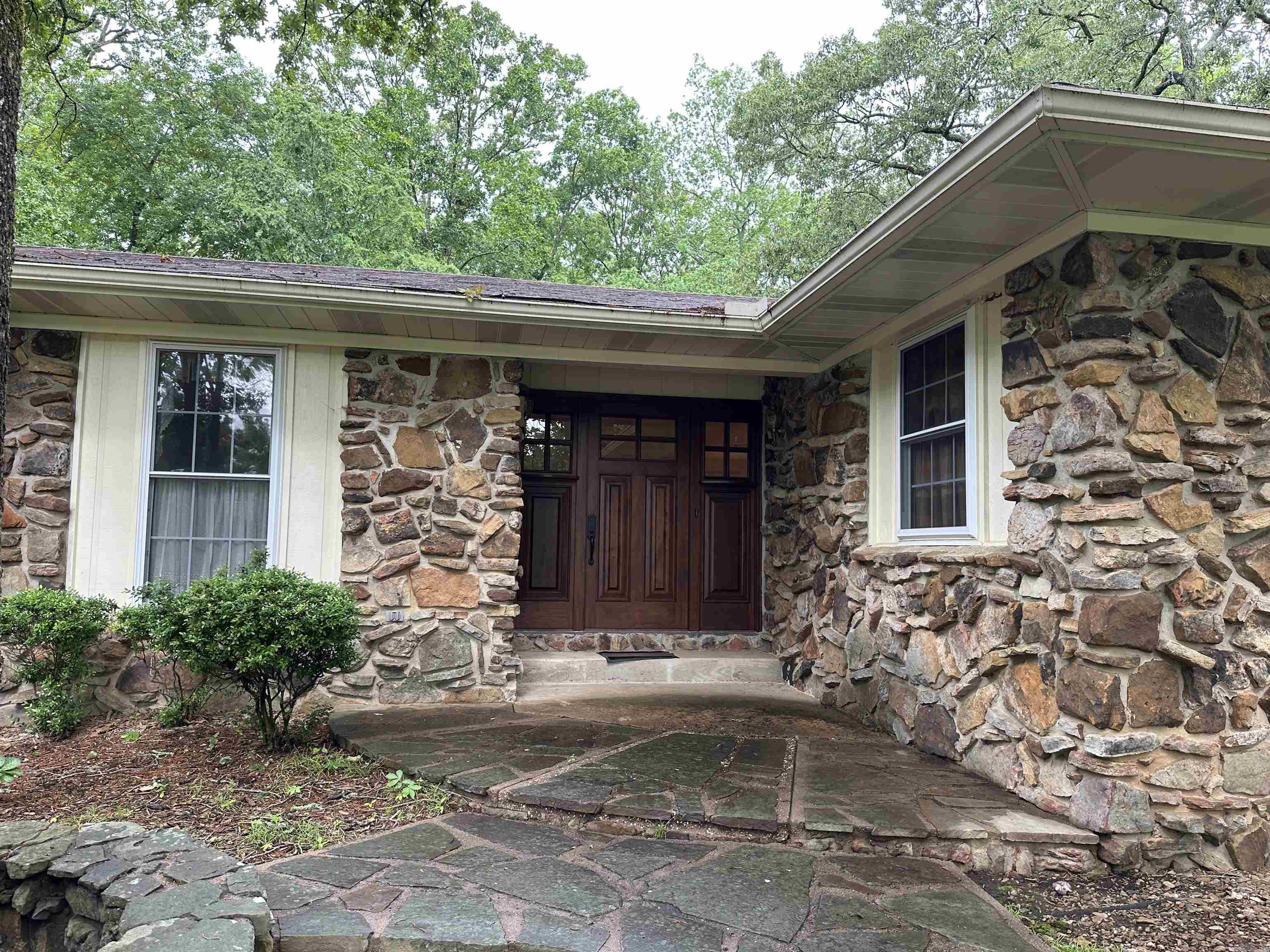 6 GREENBRIER Lane Conway, AR 72032