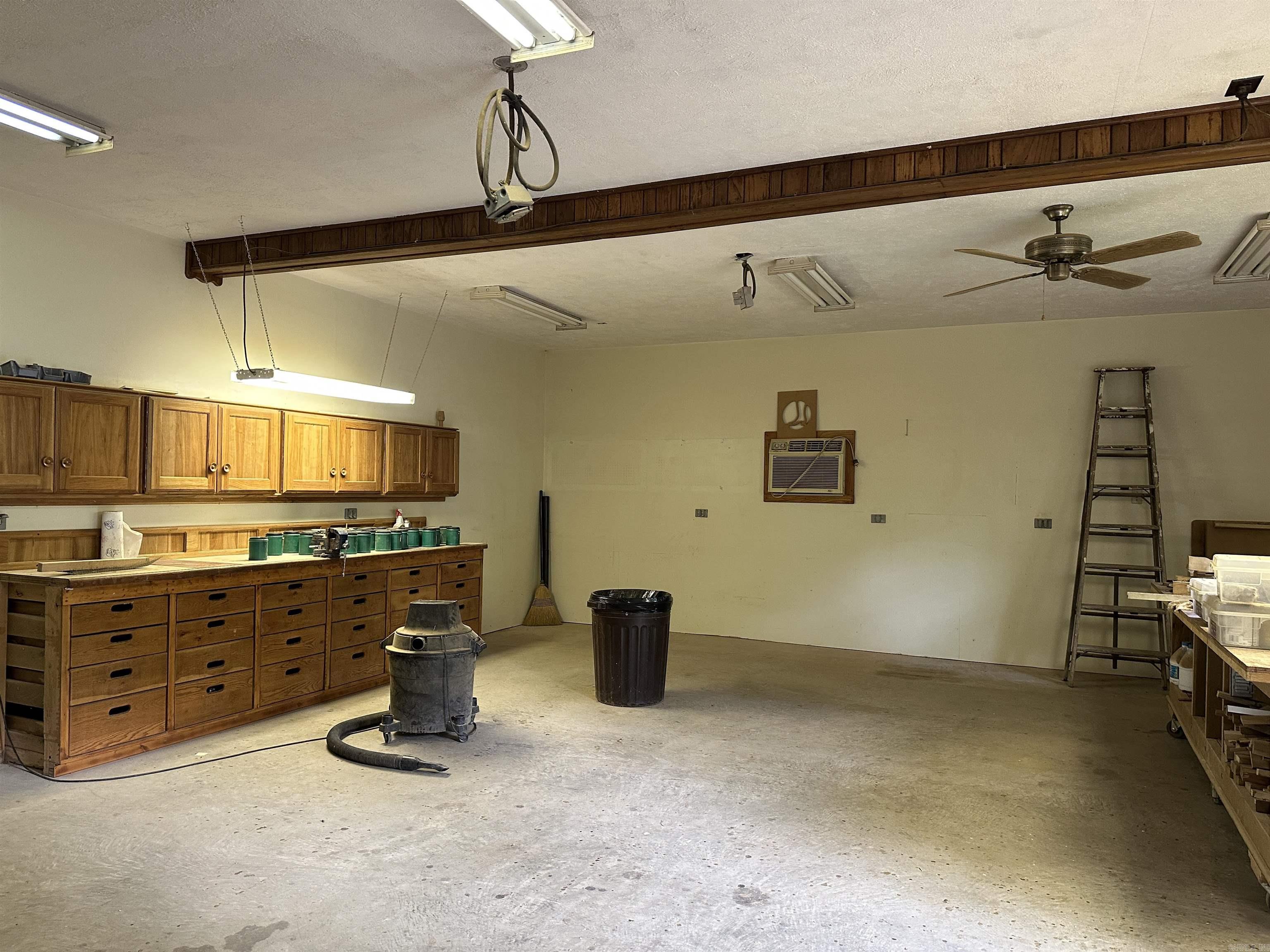 6 GREENBRIER Lane Conway, AR 72032