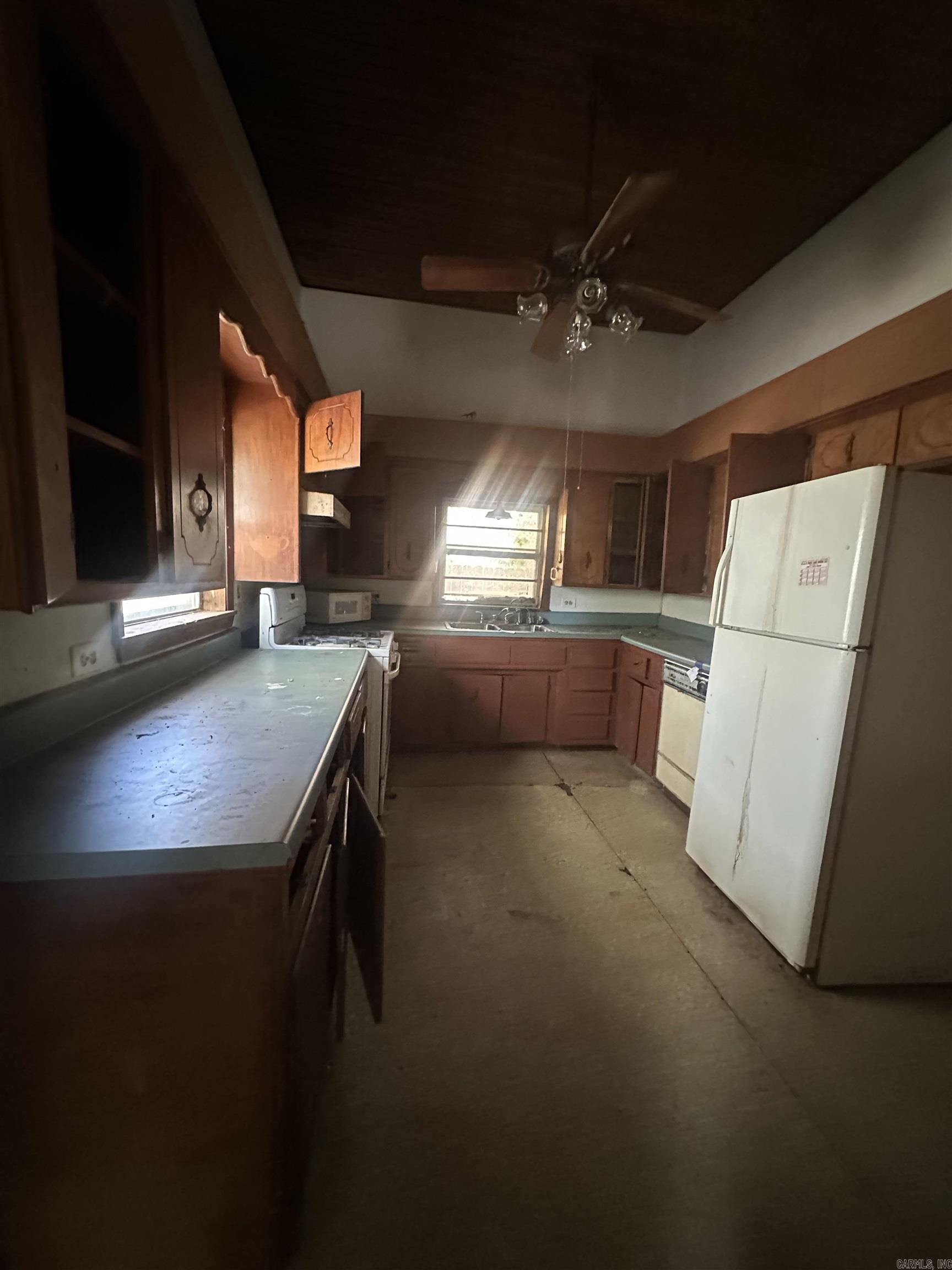 325  Pine Bluff  Malvern, AR