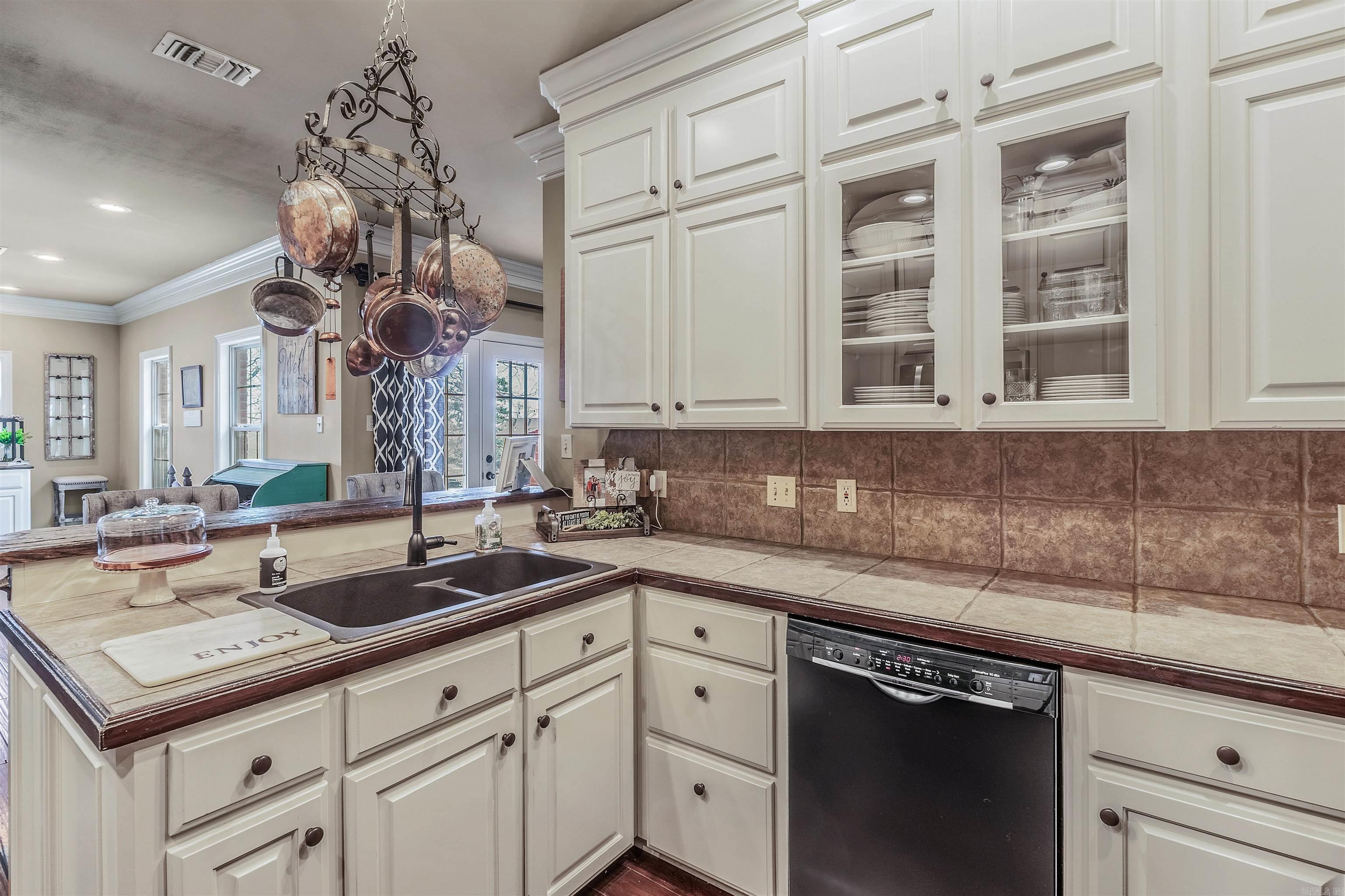 6  Stockbridge  Greenbrier, AR