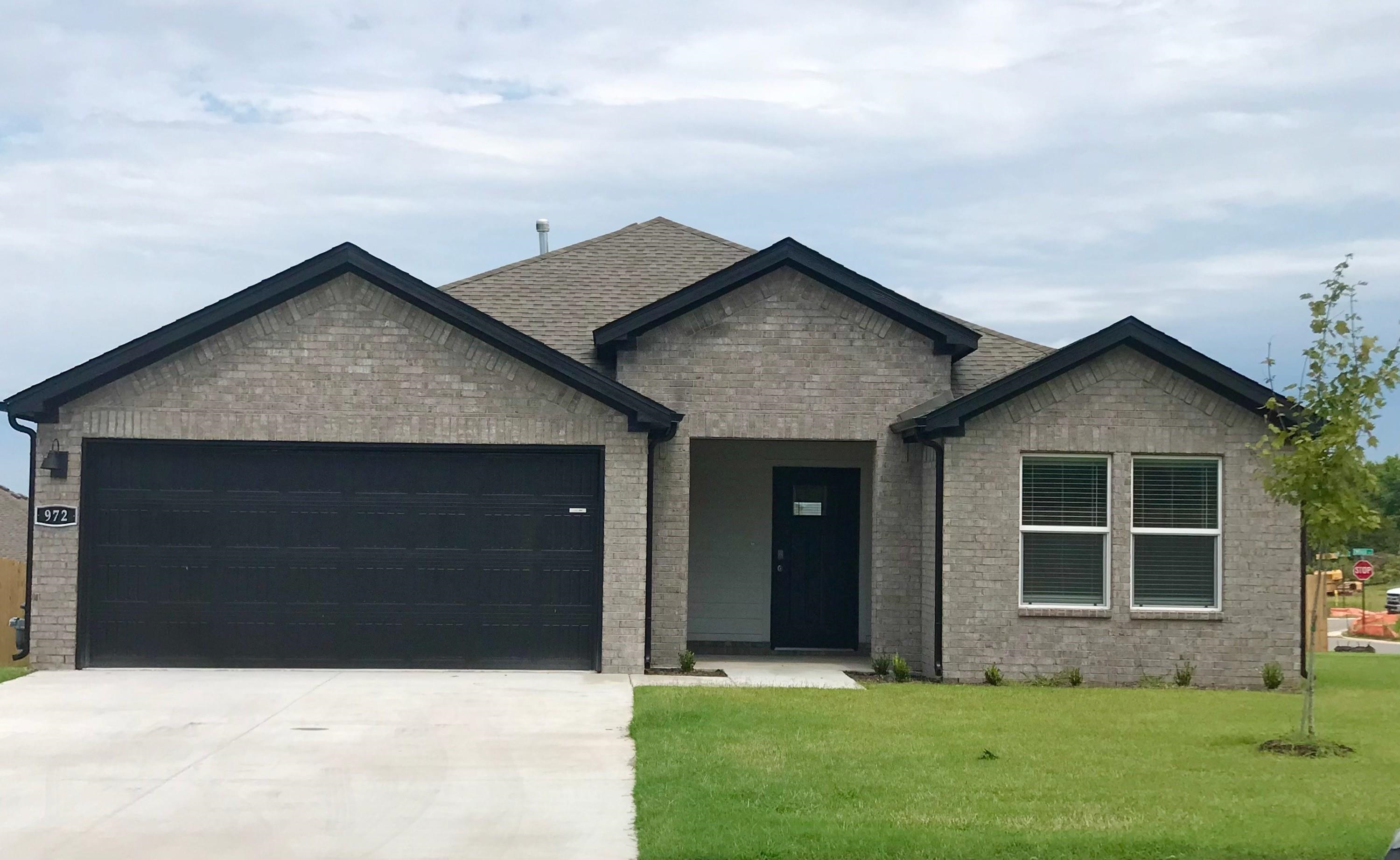 37 Kelton  Hensley, AR