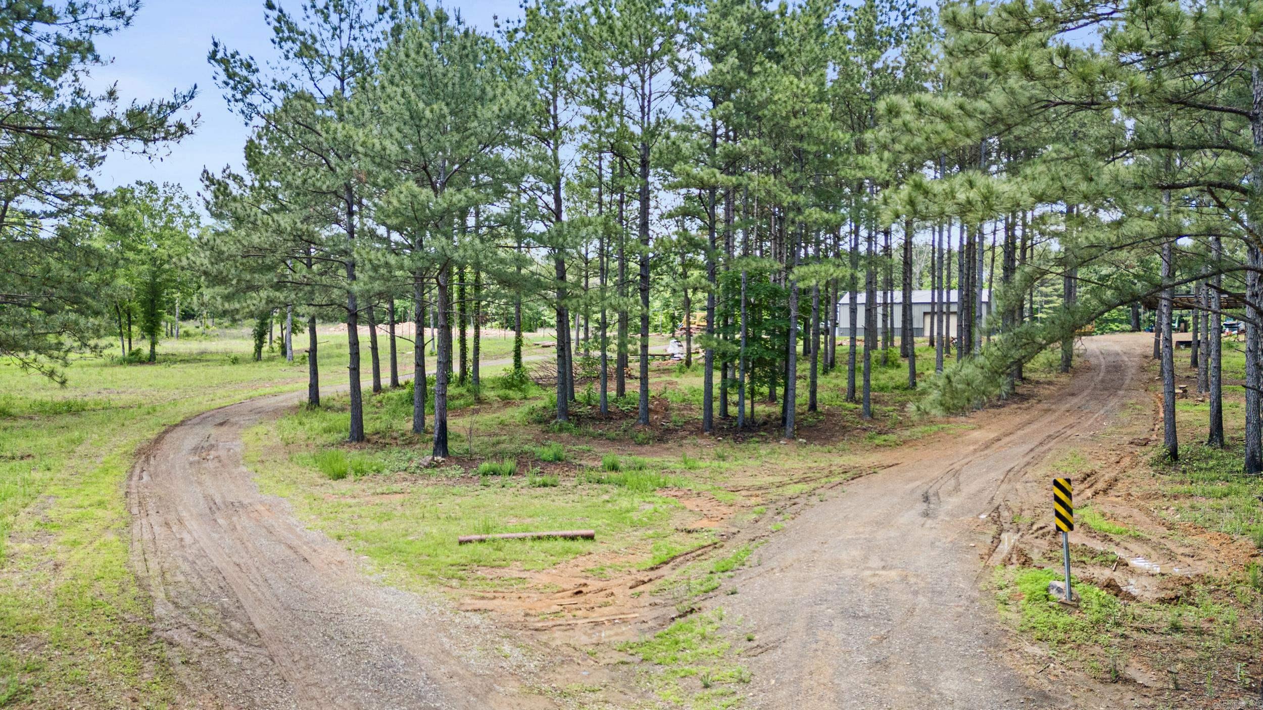 11905 E Old Bellville  Bellville, AR