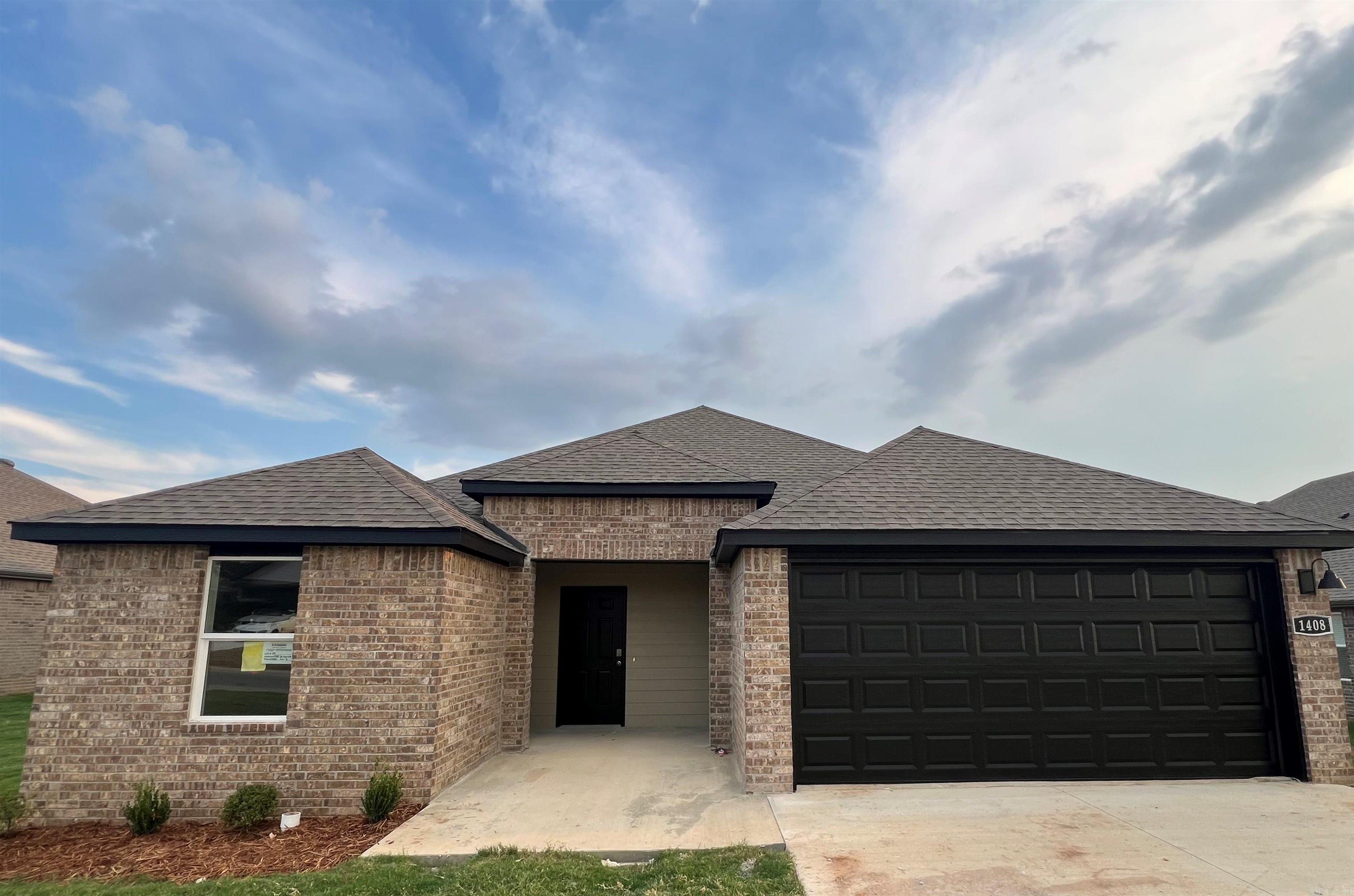 1408 Springvine Drive