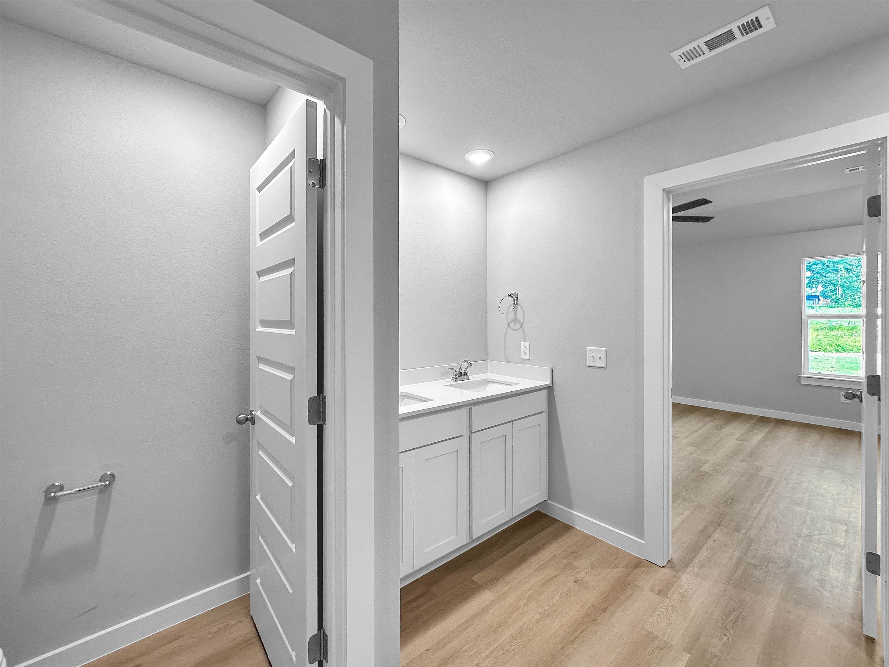 1403  Springvine  Searcy, AR