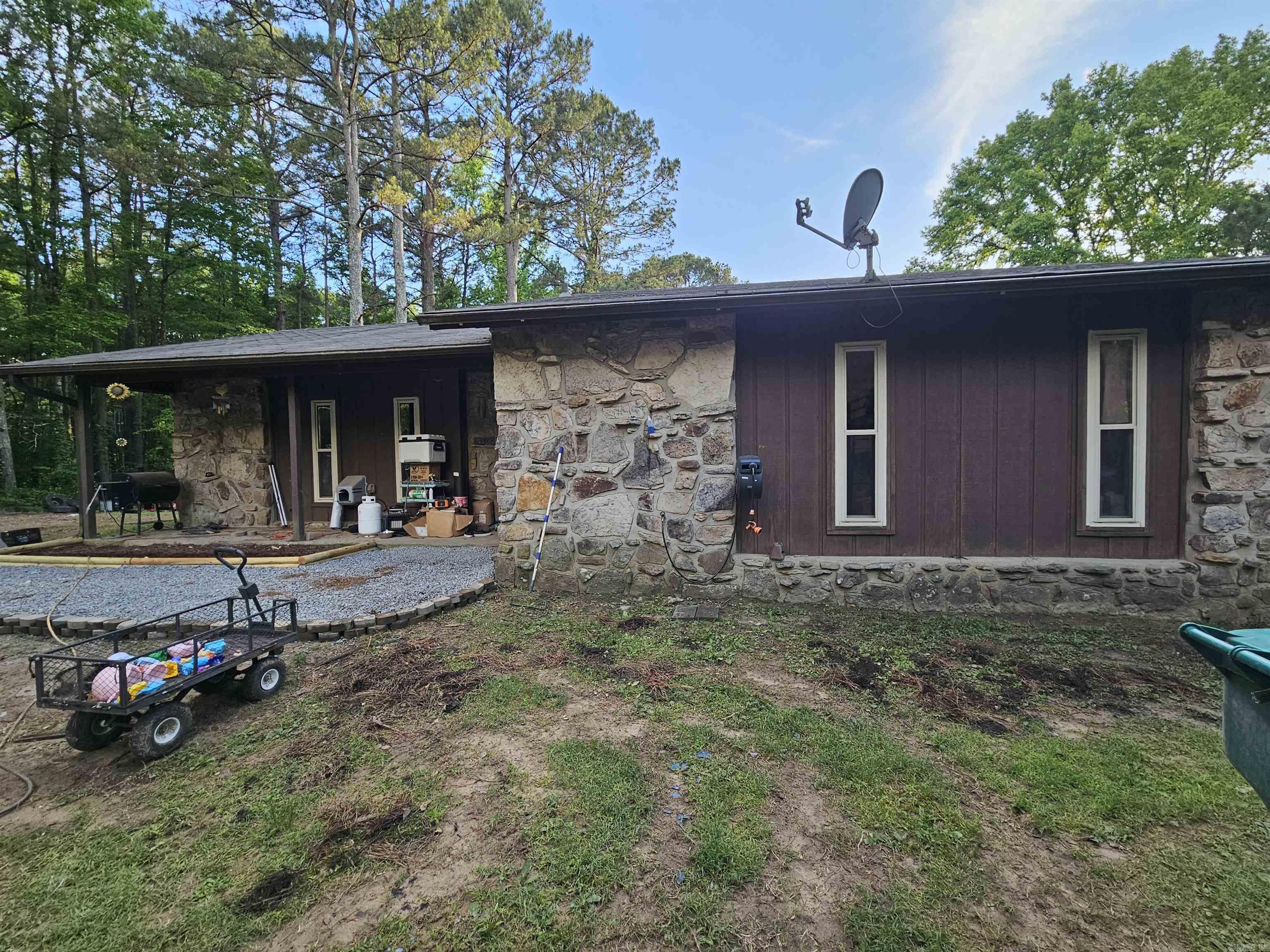 25400  Sunshine  Hensley, AR