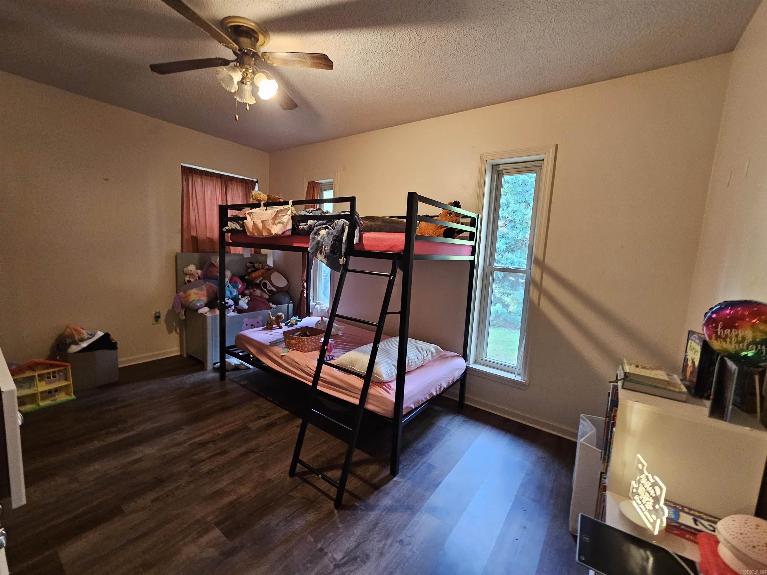 25400  Sunshine  Hensley, AR