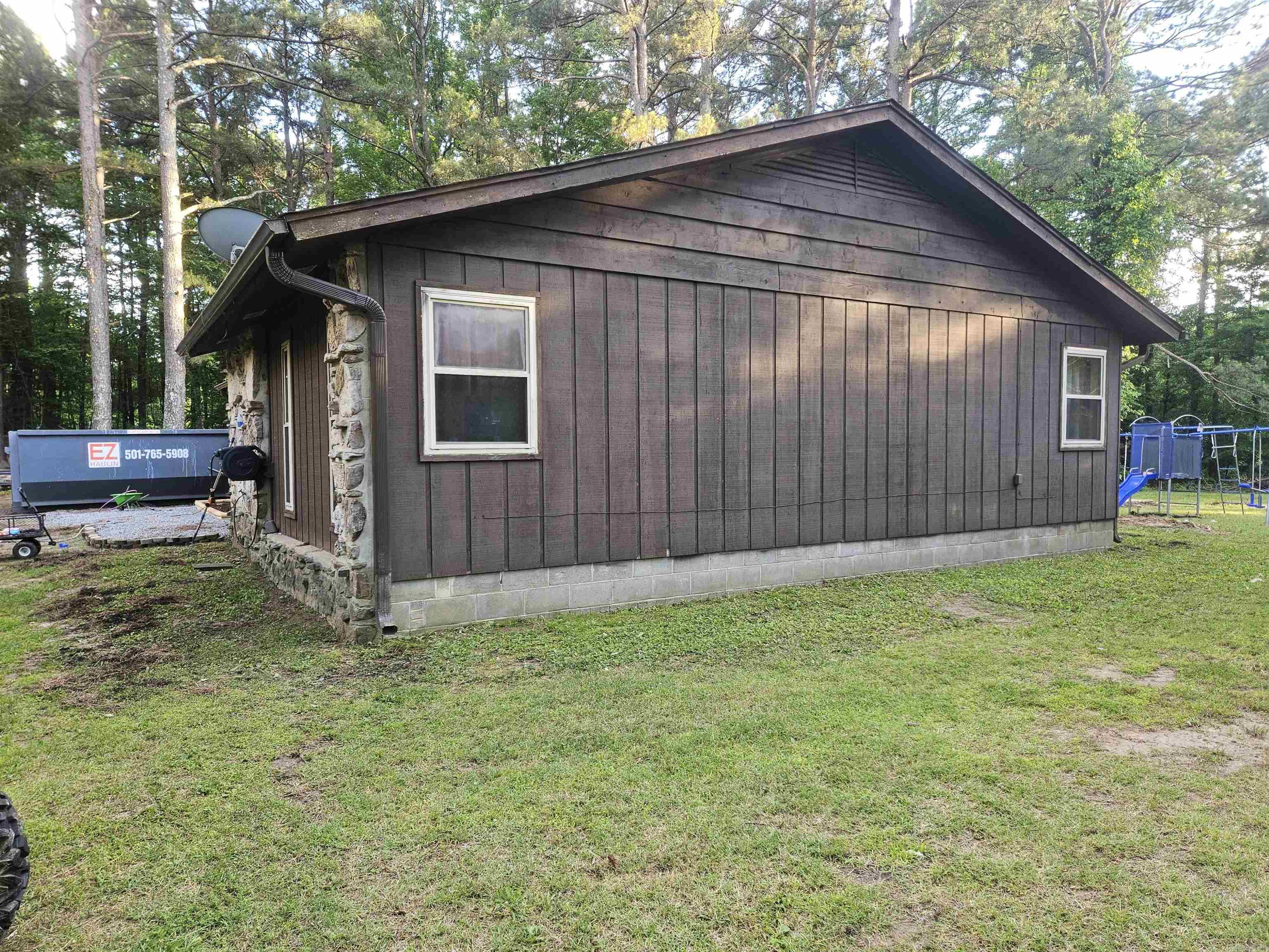 25400  Sunshine  Hensley, AR