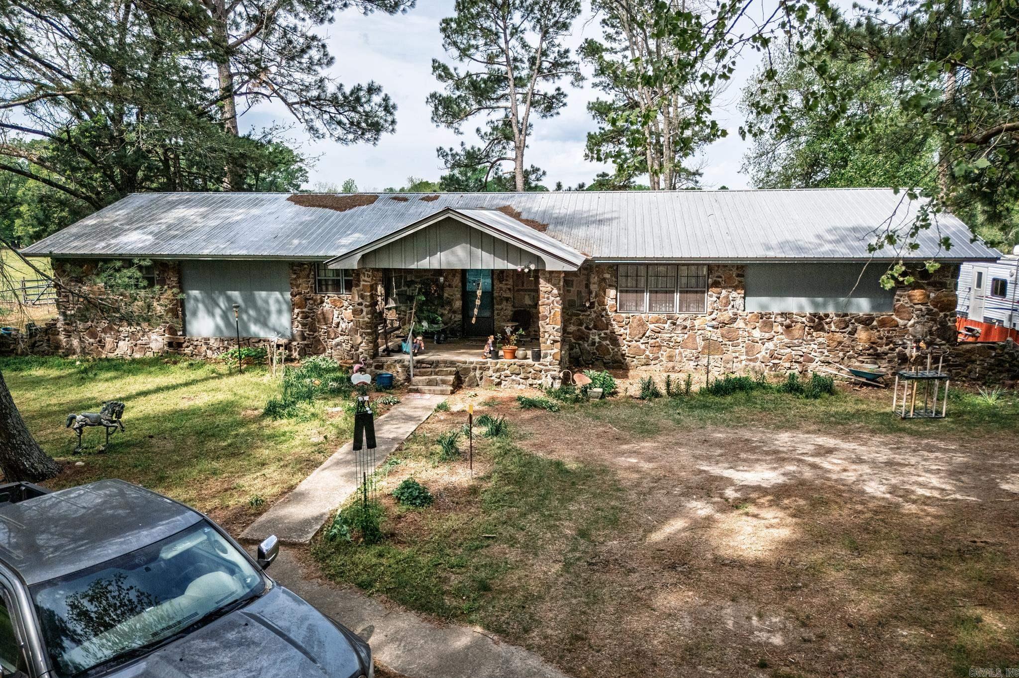 1026  Cherry Hill Loop  Perryville, AR