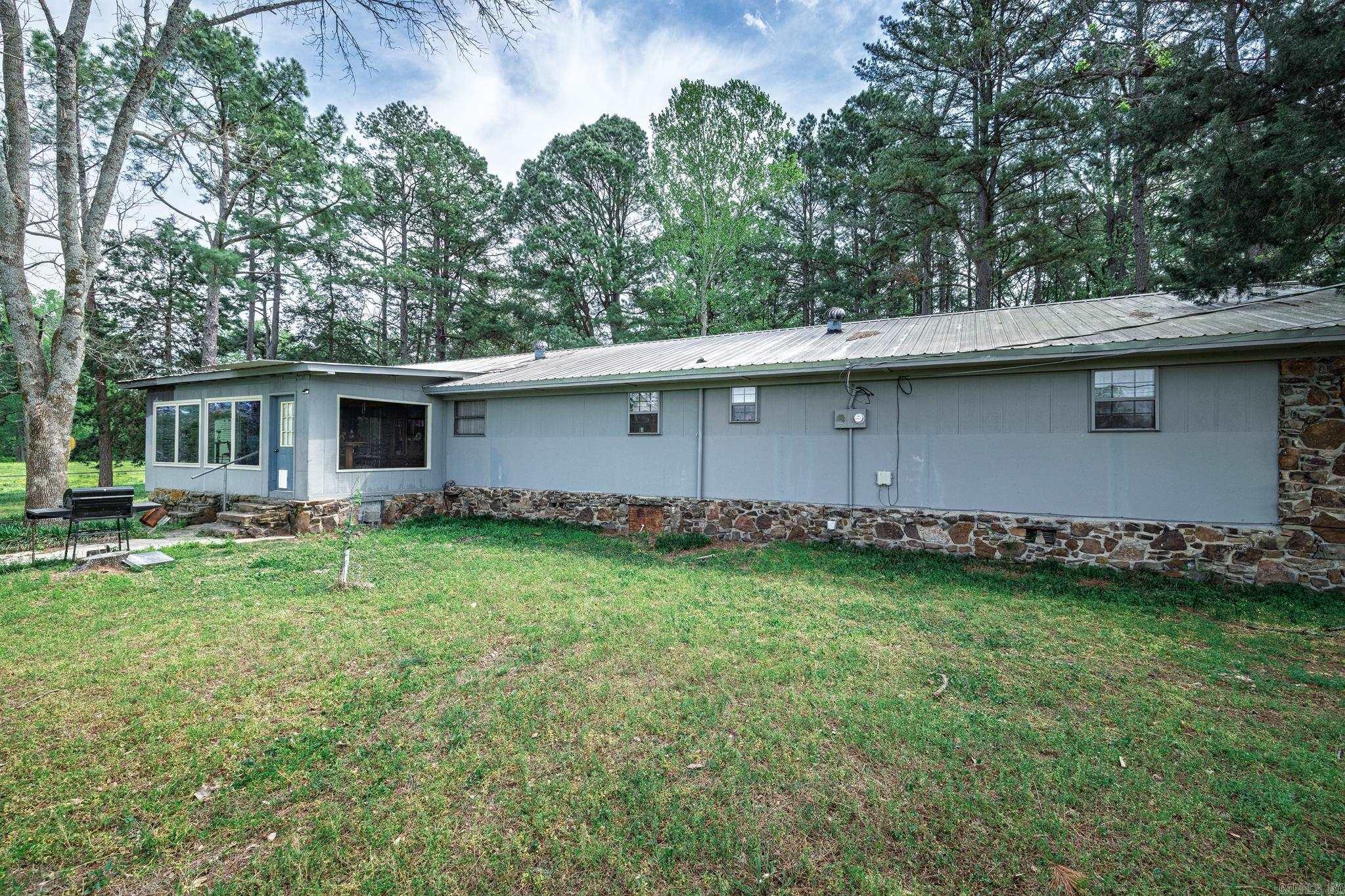1026  Cherry Hill Loop  Perryville, AR