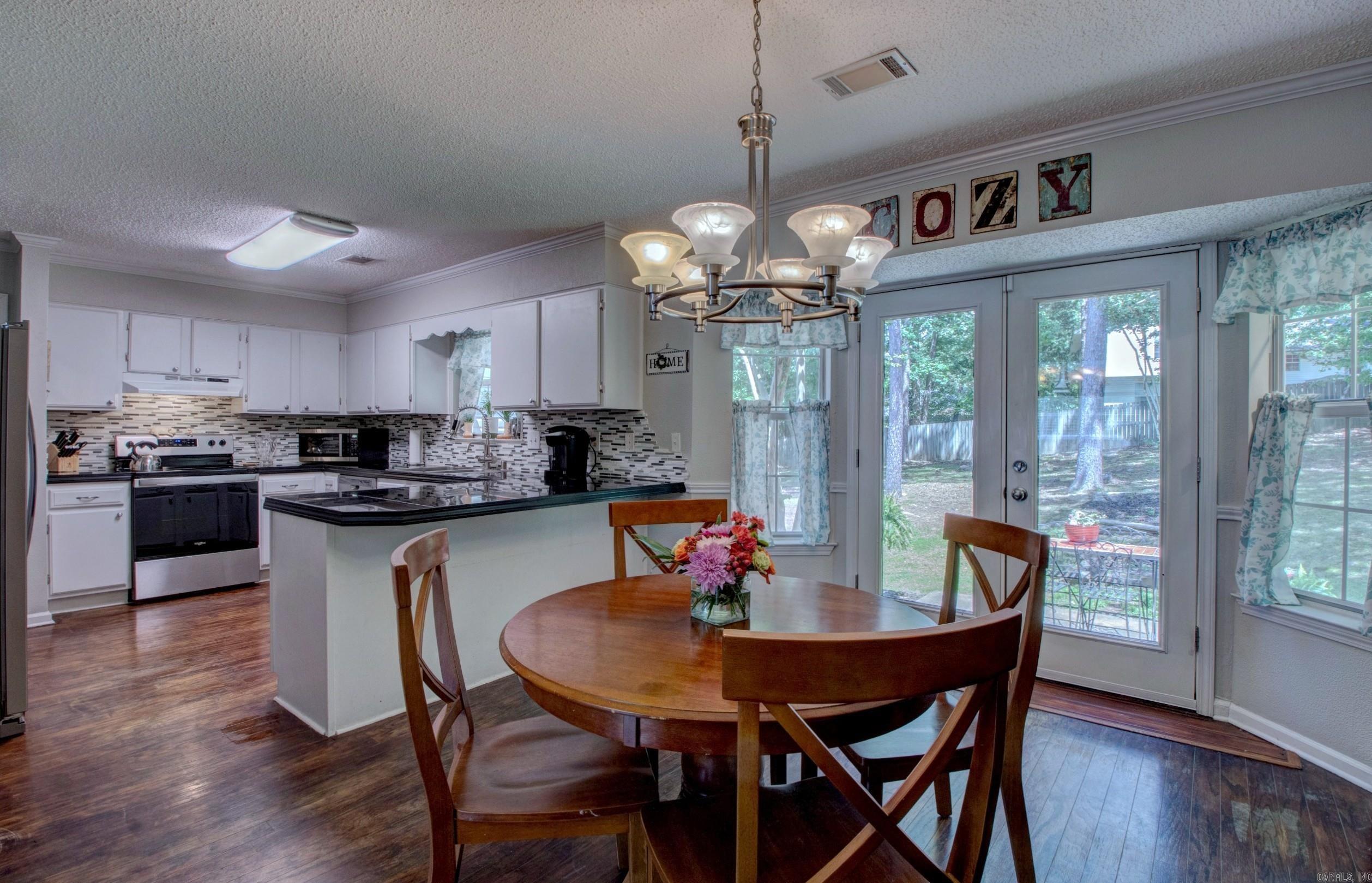 60  Vantage  Maumelle, AR