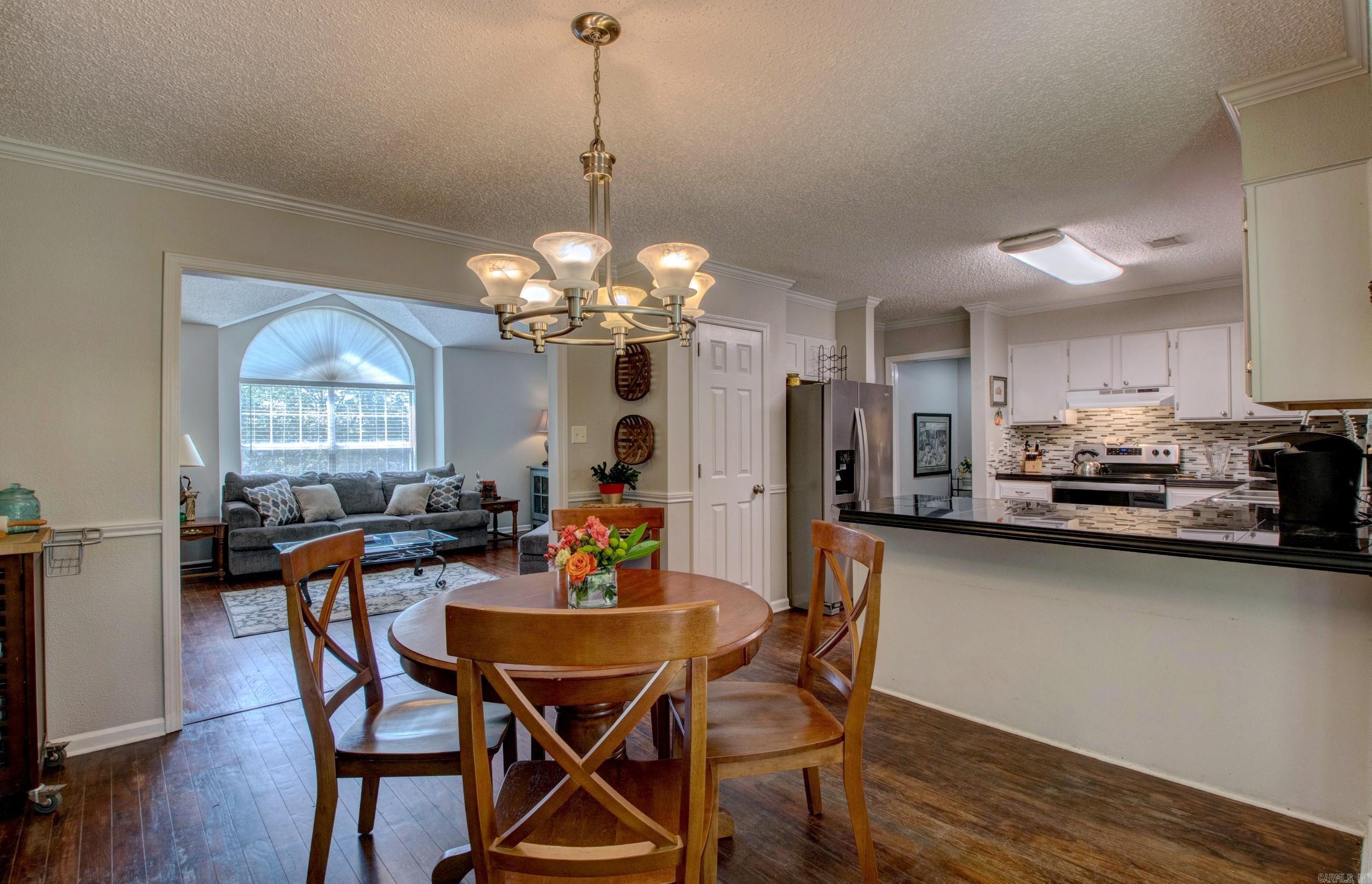 60  Vantage  Maumelle, AR