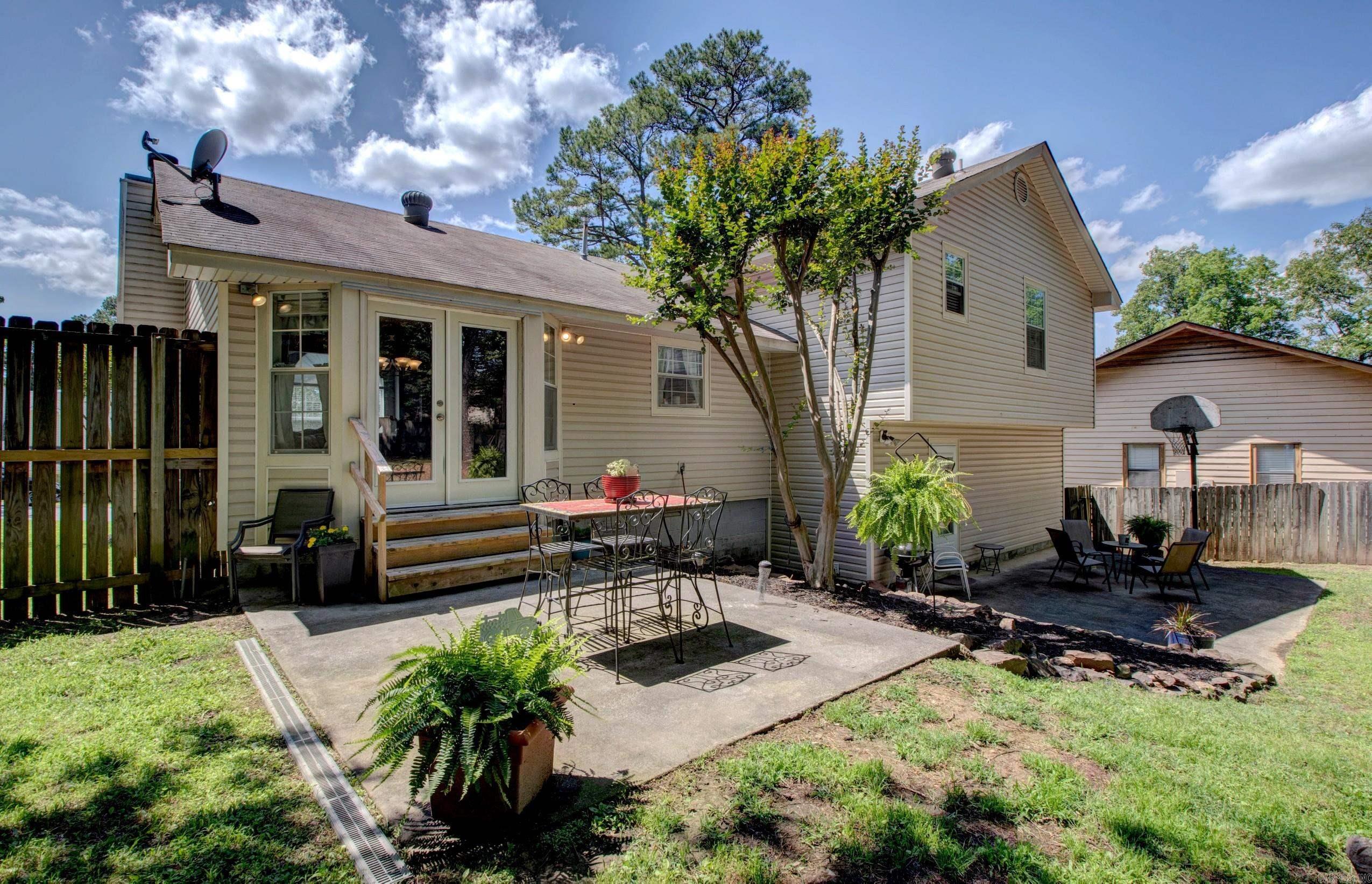 60  Vantage  Maumelle, AR