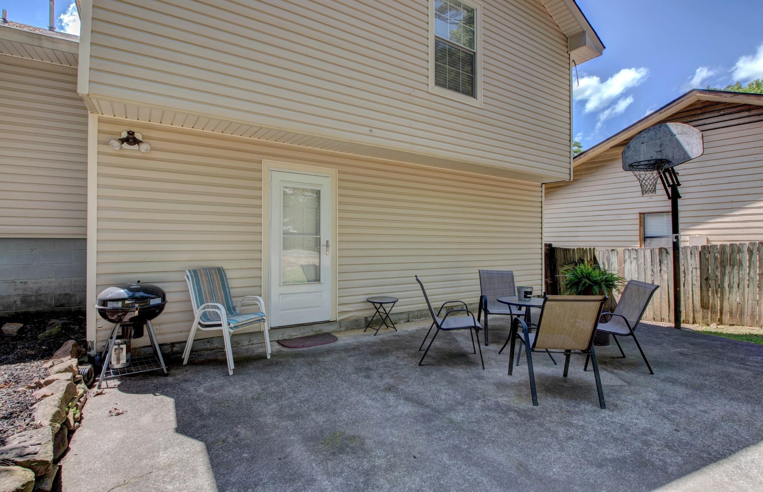 60  Vantage  Maumelle, AR