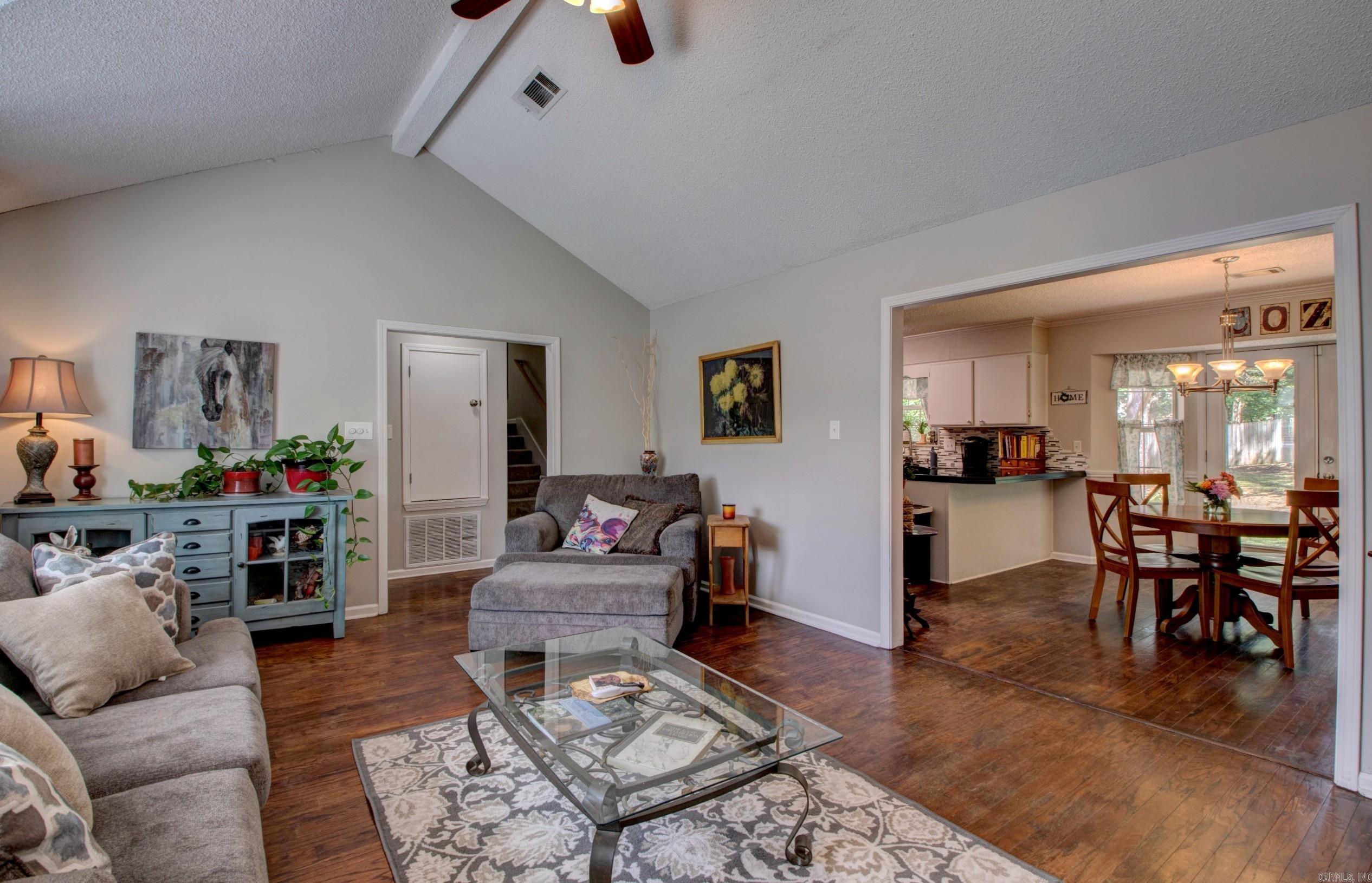 60  Vantage  Maumelle, AR