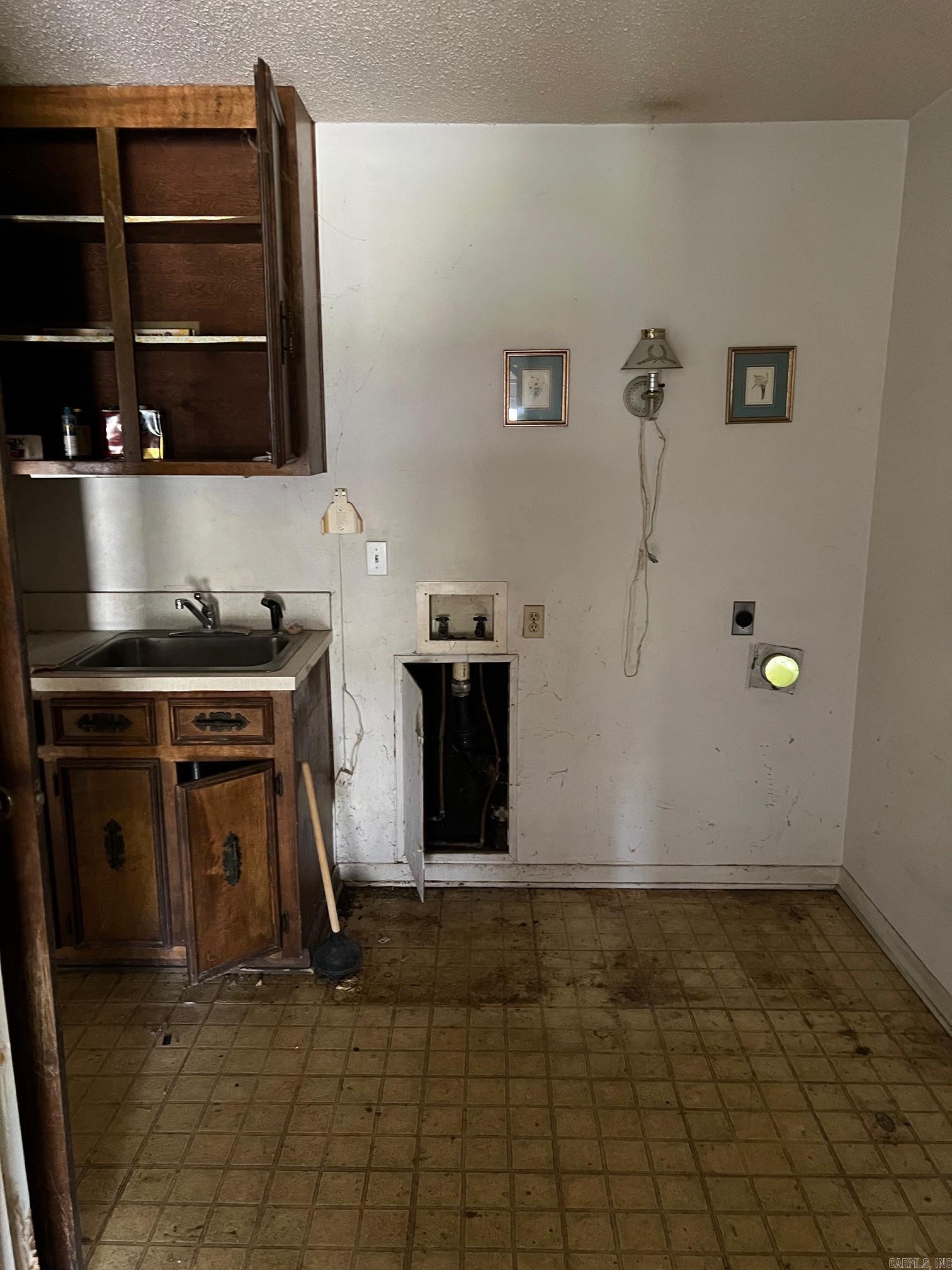 1303  21st E  Stuttgart, AR