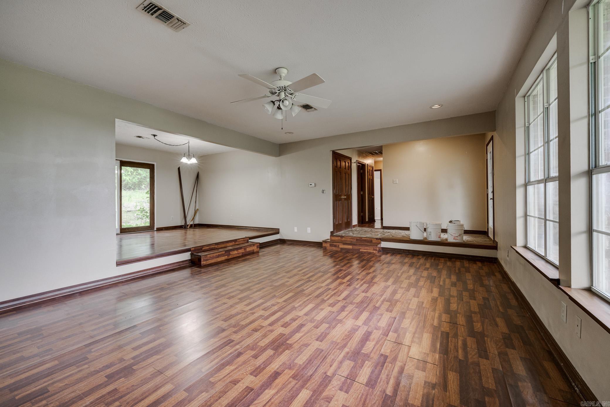 262  Elliott  Greenbrier, AR