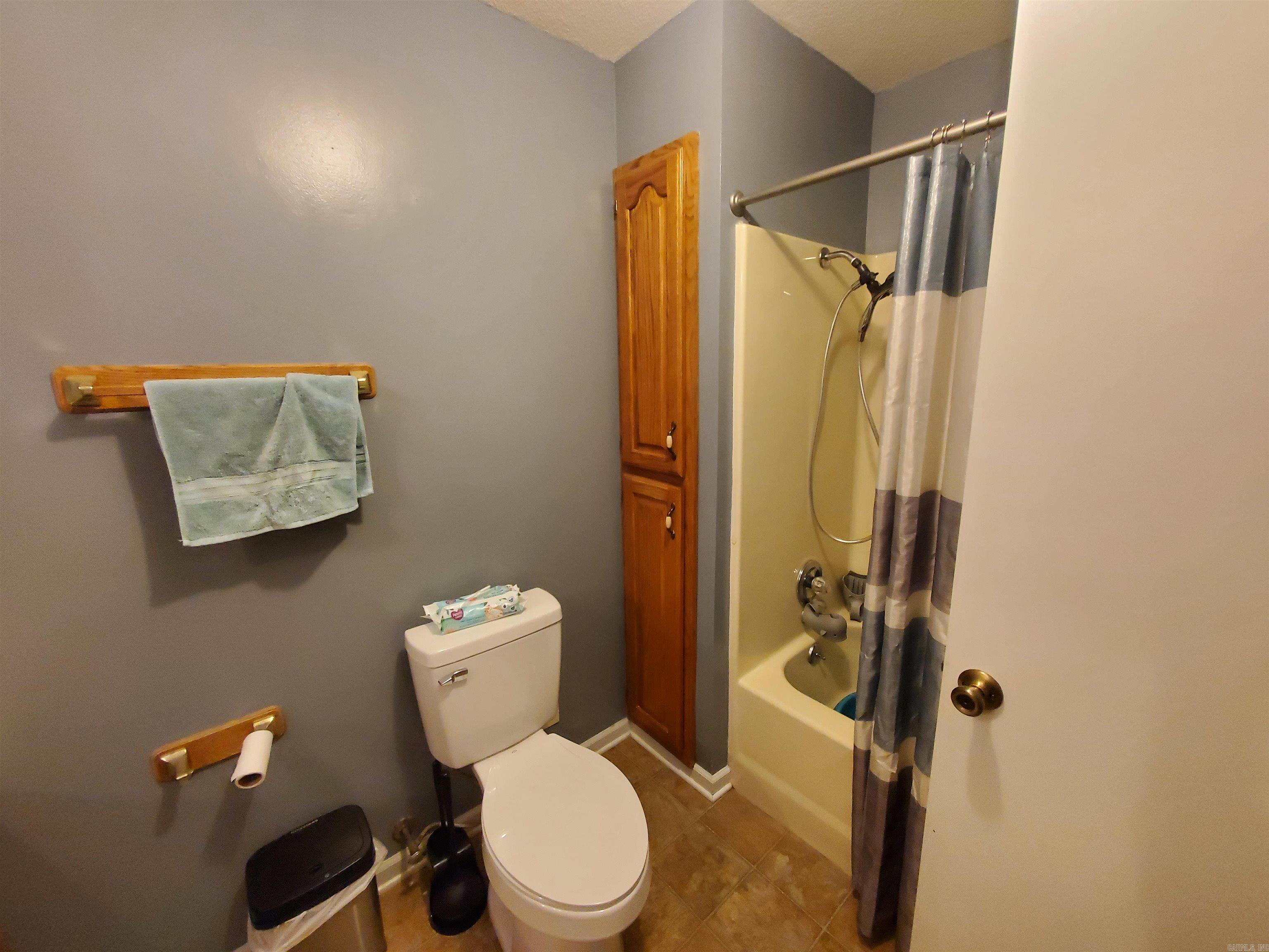 800  Hilltop  Piggott, AR