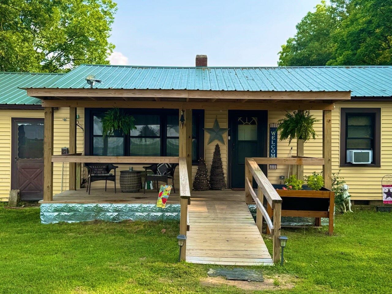 3022 Greene Road 415  Rector, AR