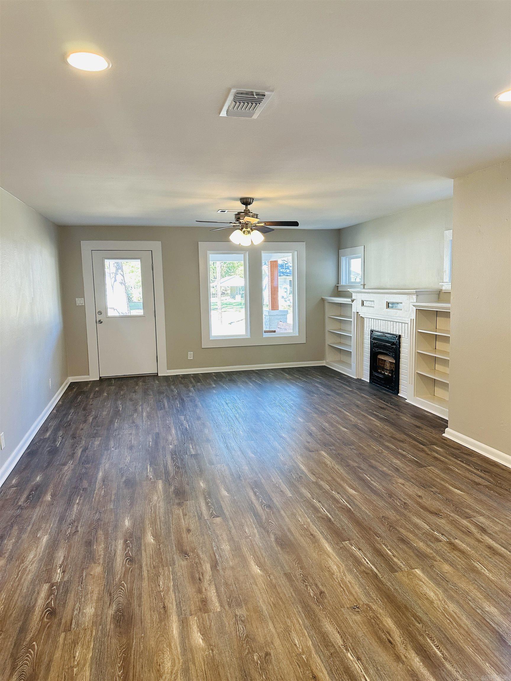 819  Hall  Malvern, AR