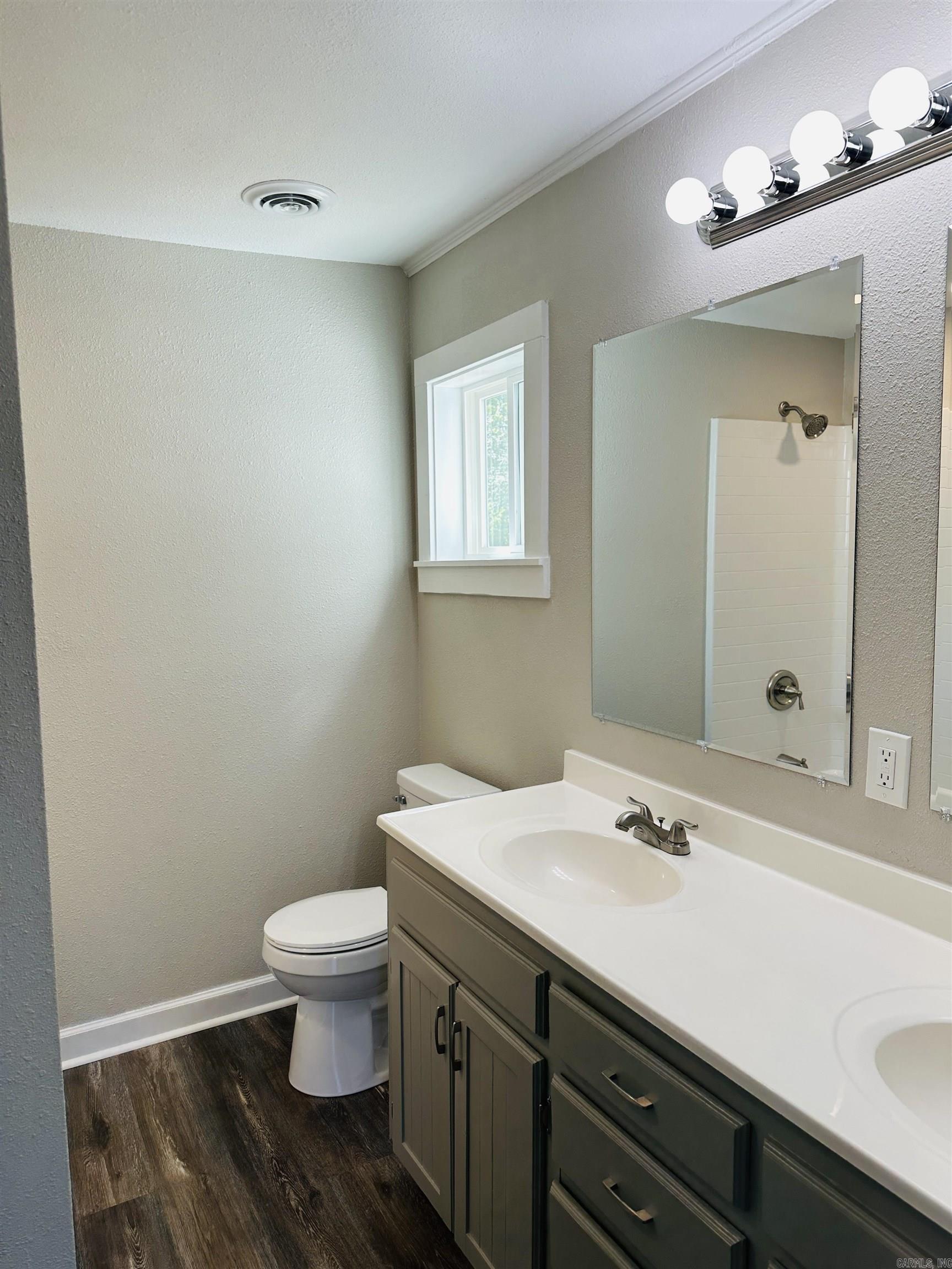 819  Hall  Malvern, AR