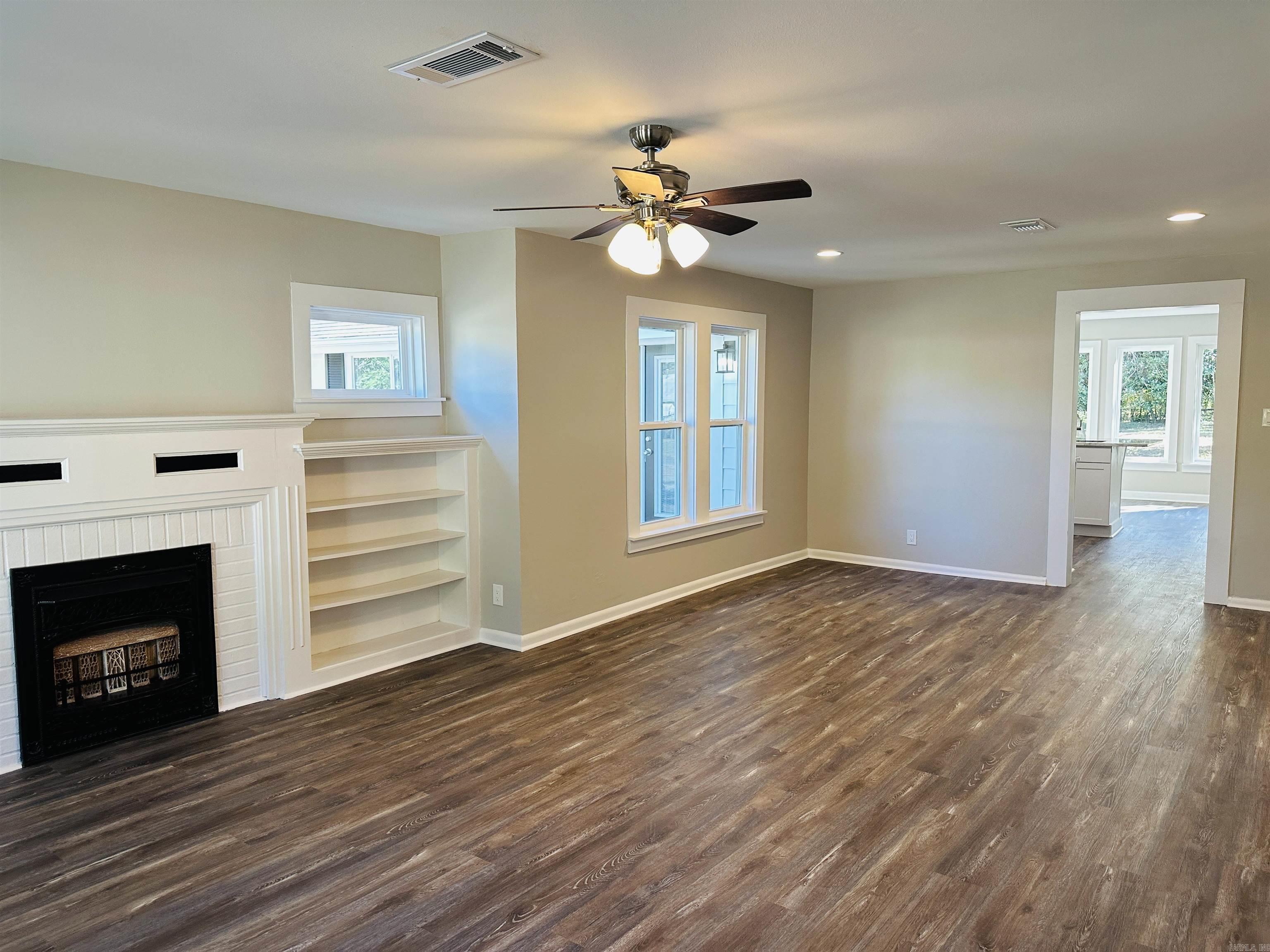 819  Hall  Malvern, AR