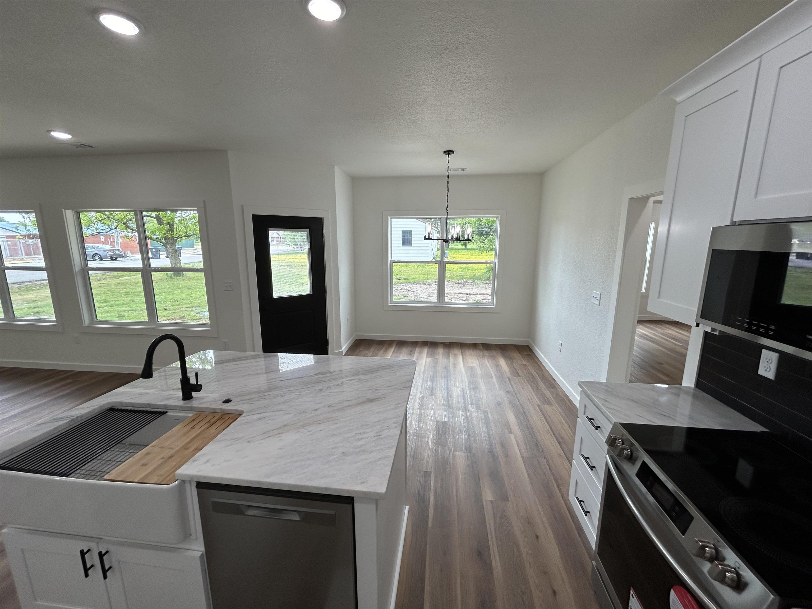 140 E Holder  Walnut Ridge, AR