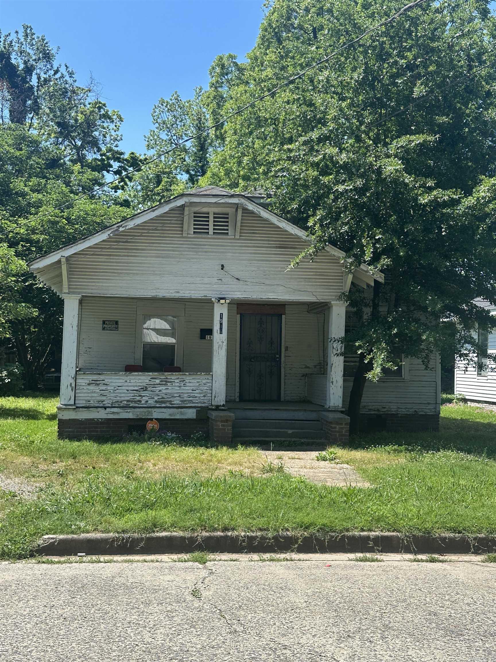 1916 E 7th Ave  Pine Bluff, AR