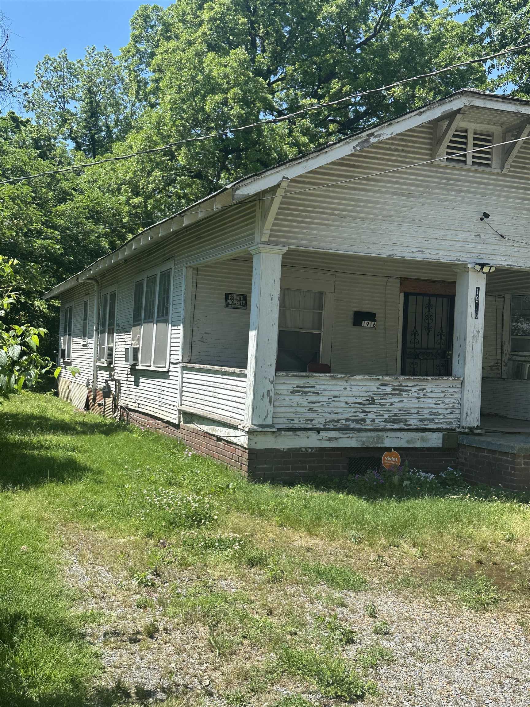 1916 E 7th Ave  Pine Bluff, AR