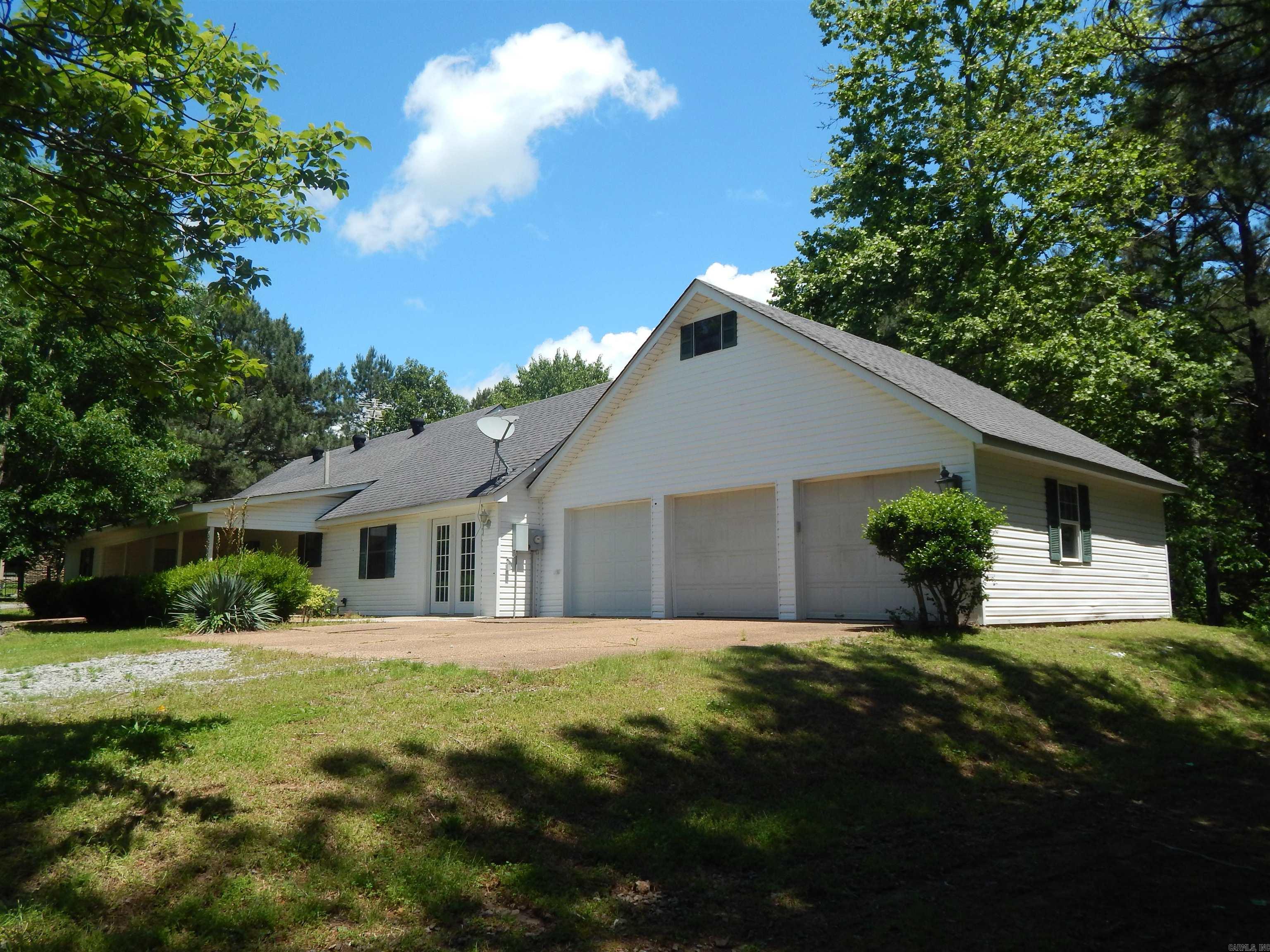 129  School  Rose Bud, AR