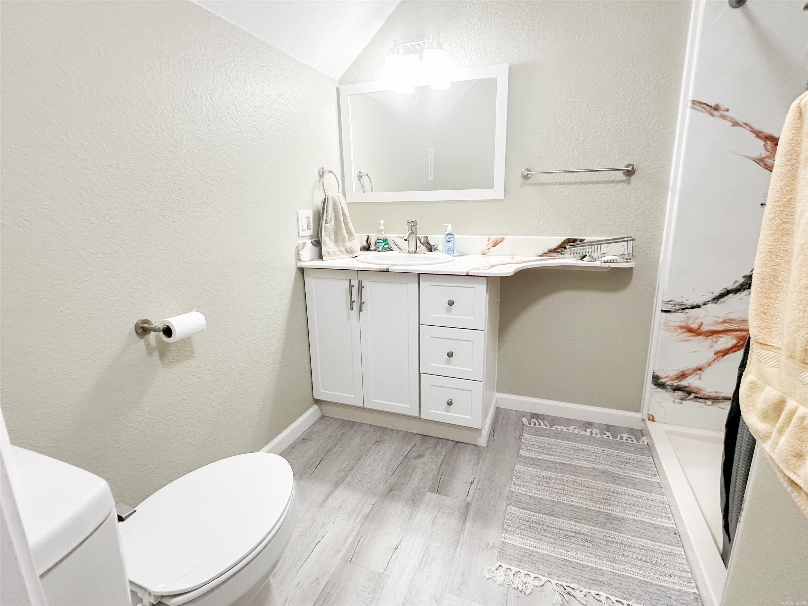 47  Lakeview  Houston, AR