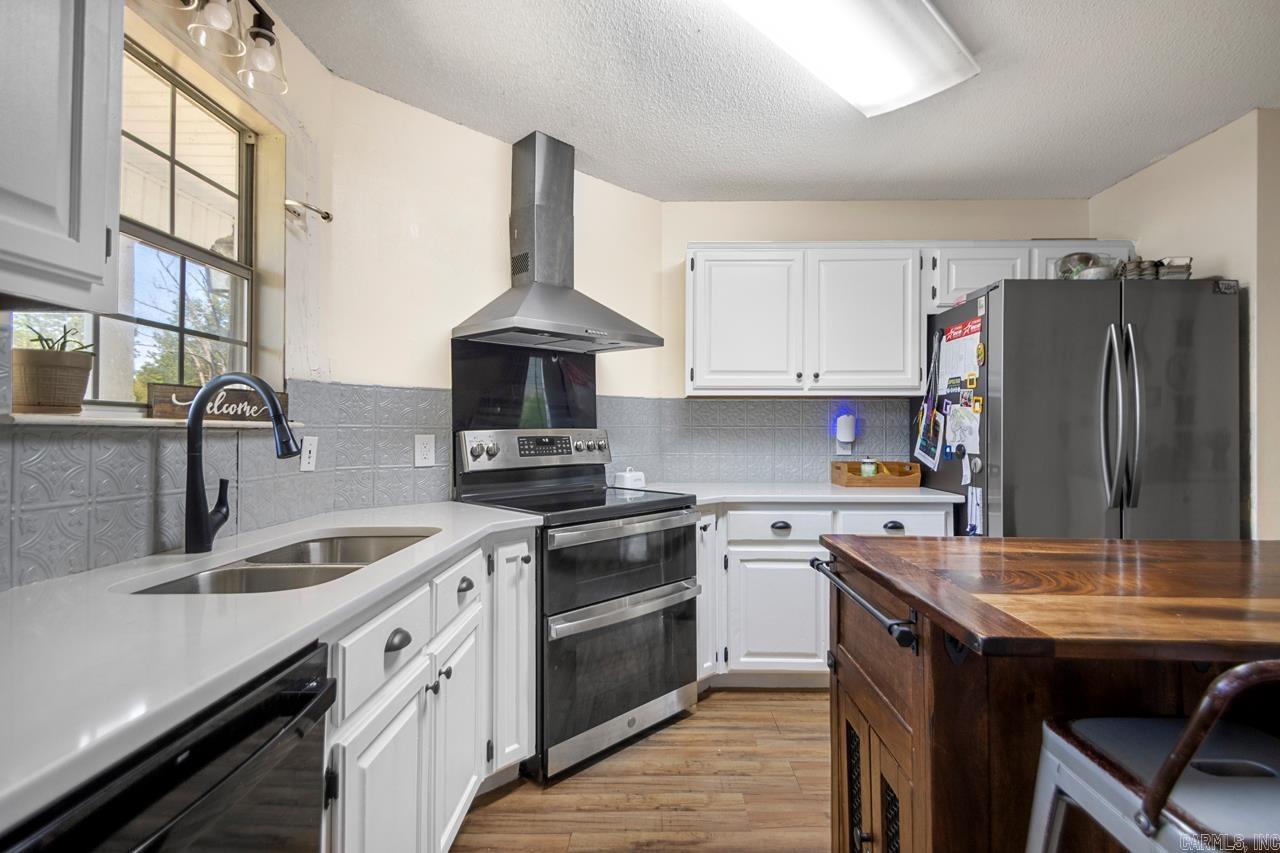 1450  Bowman Trl  Mabelvale, AR