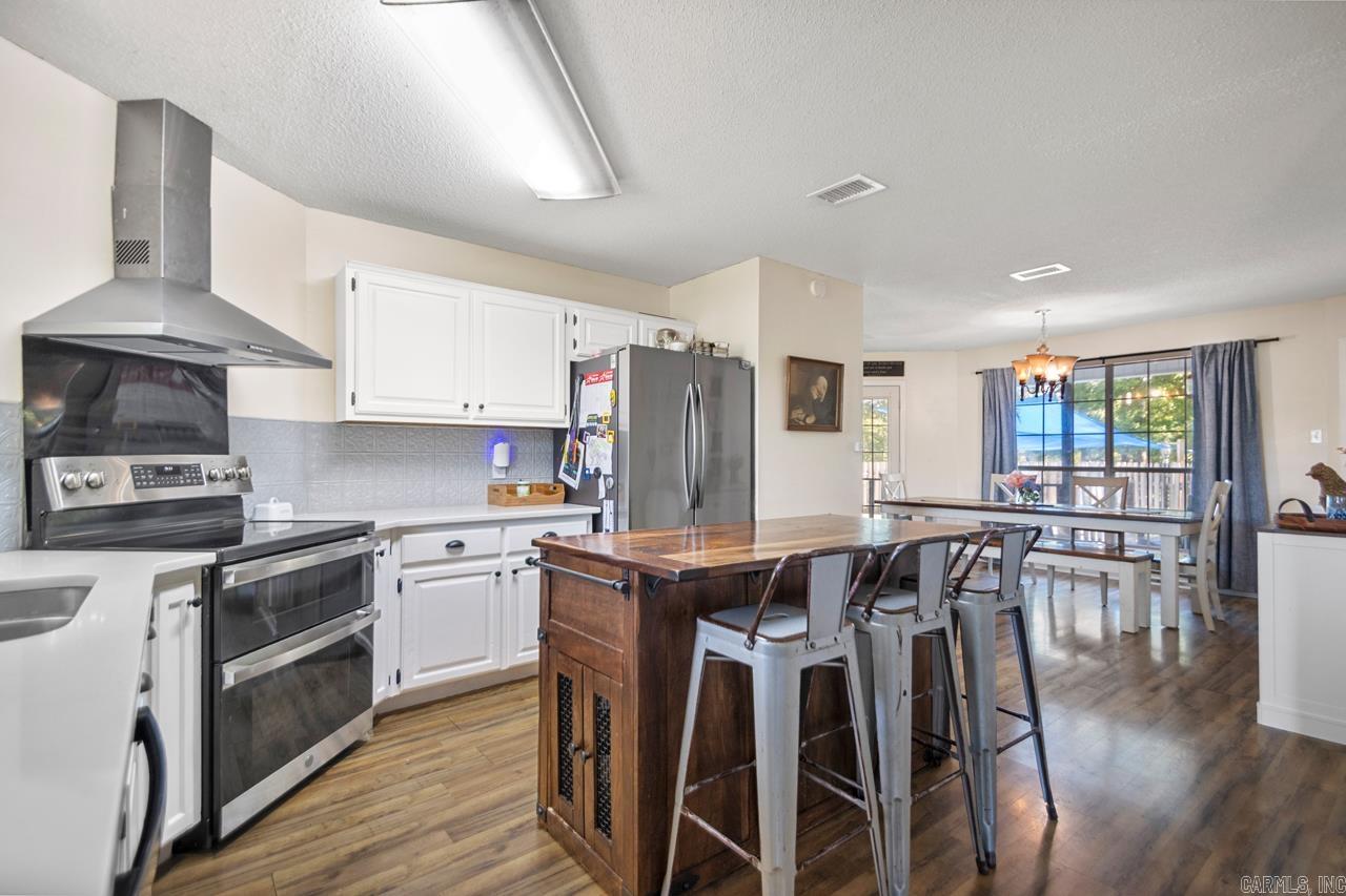 1450  Bowman Trl  Mabelvale, AR