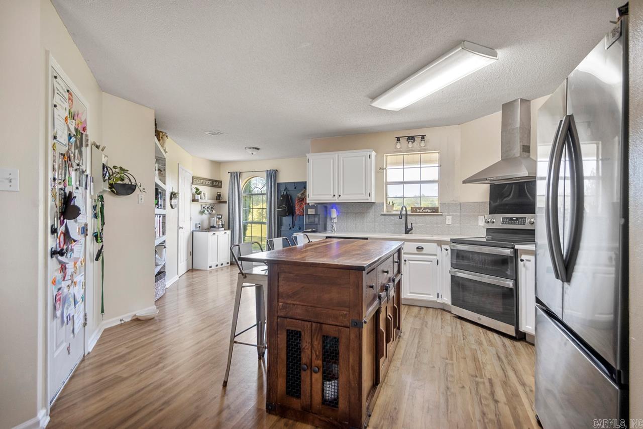 1450  Bowman Trl  Mabelvale, AR
