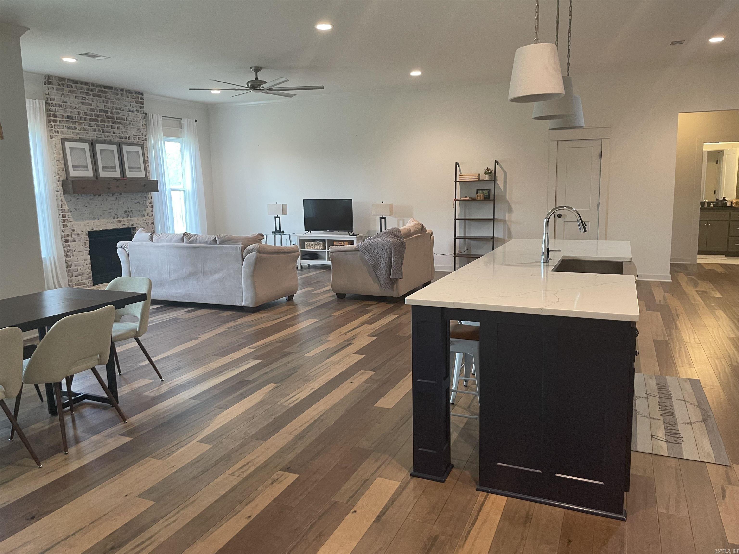 2009  BERKSHIRE  Benton, AR