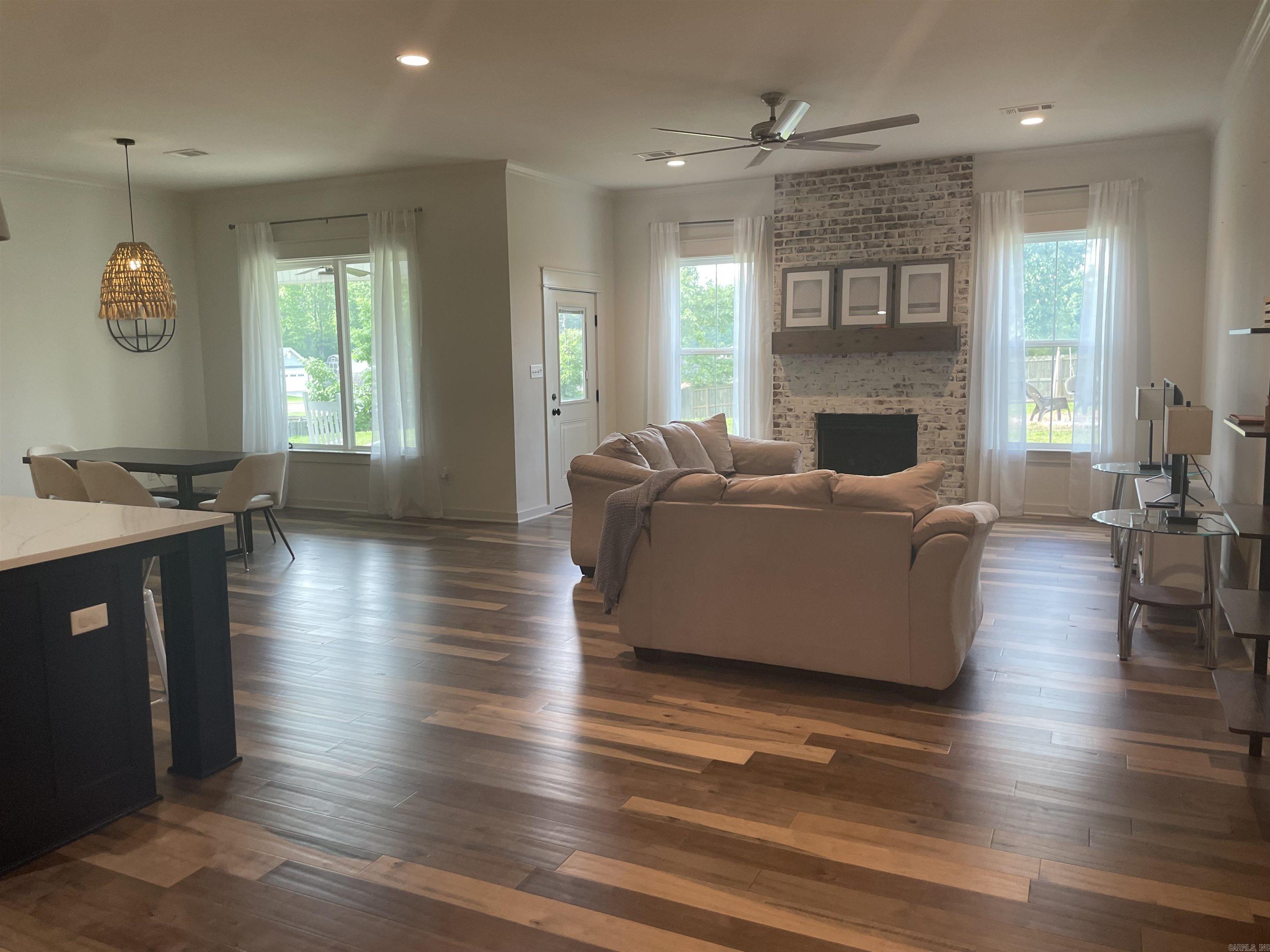 2009  BERKSHIRE  Benton, AR