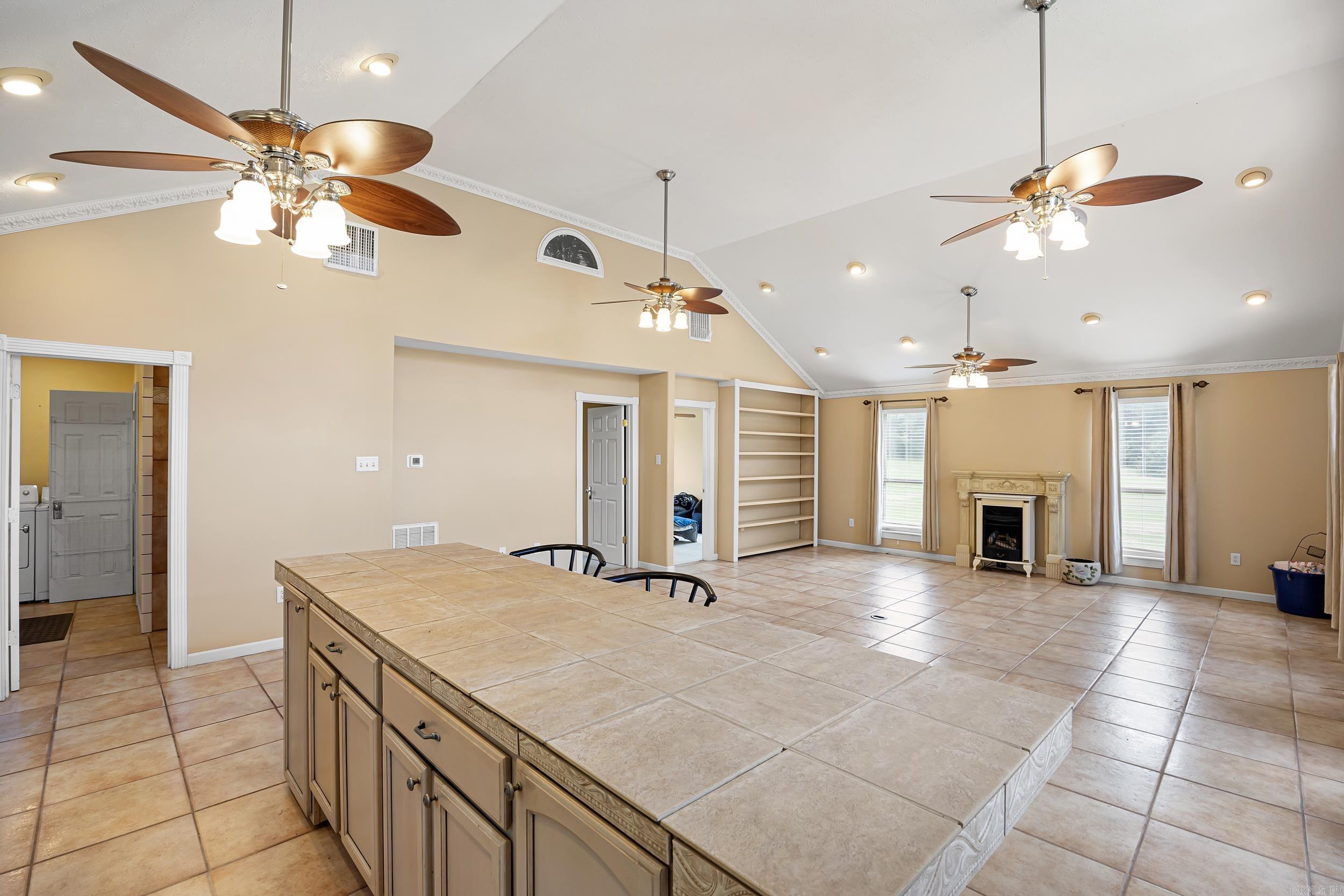 64 WILSON  Morrilton, AR