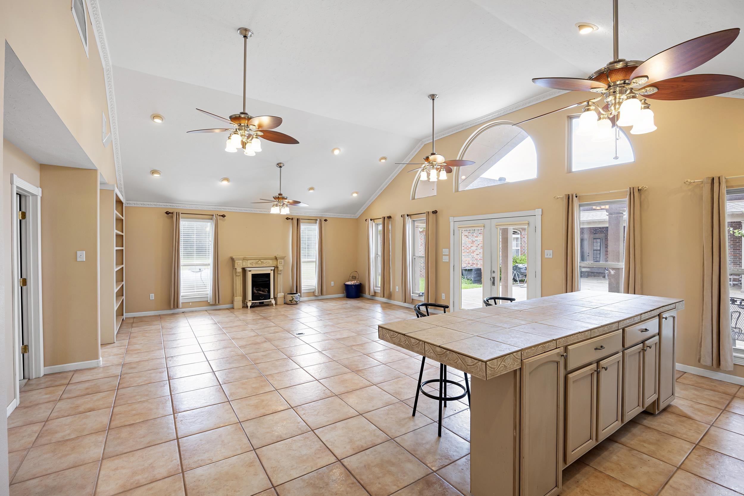 64 WILSON  Morrilton, AR