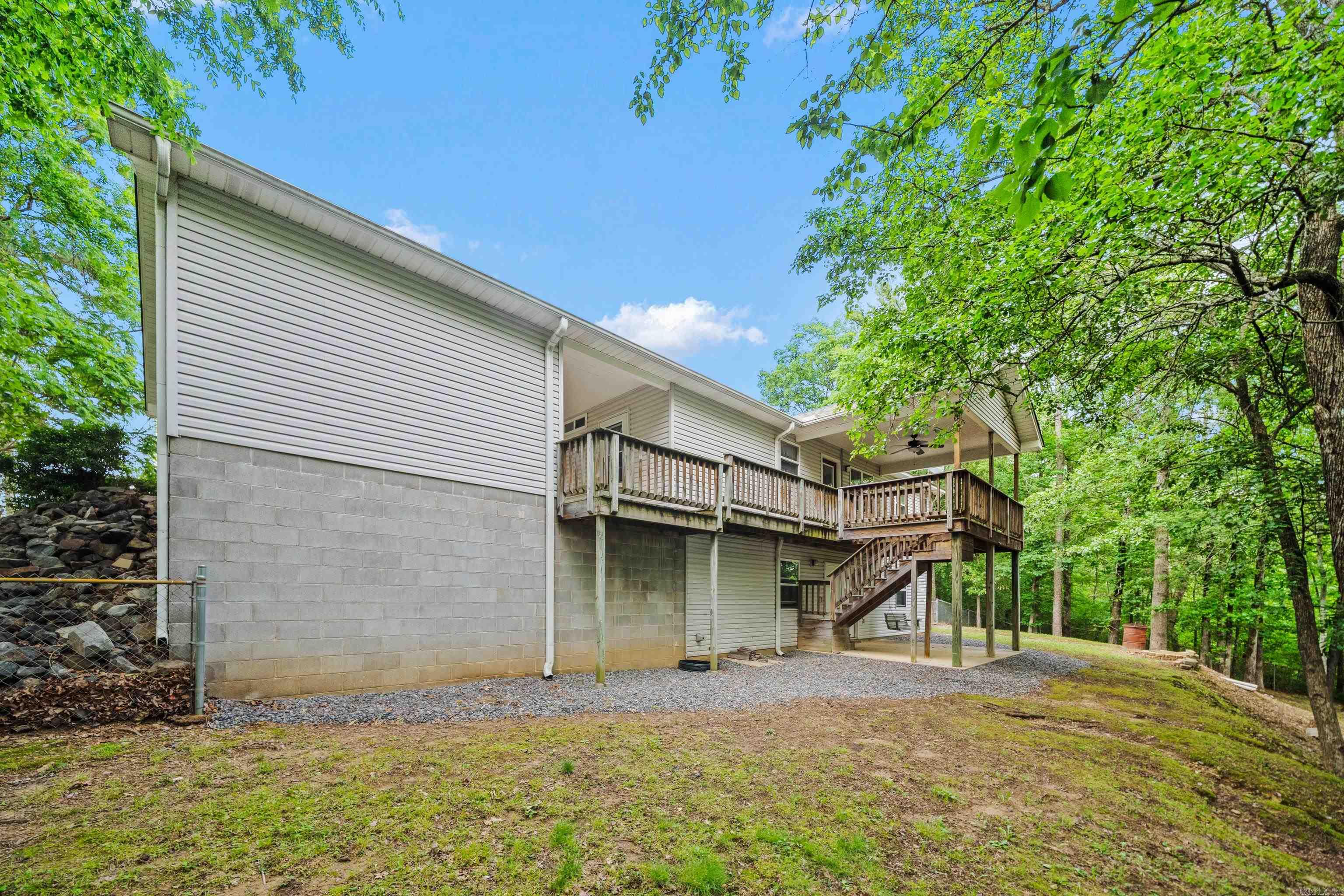 378  Arrowhead  Hot Springs, AR