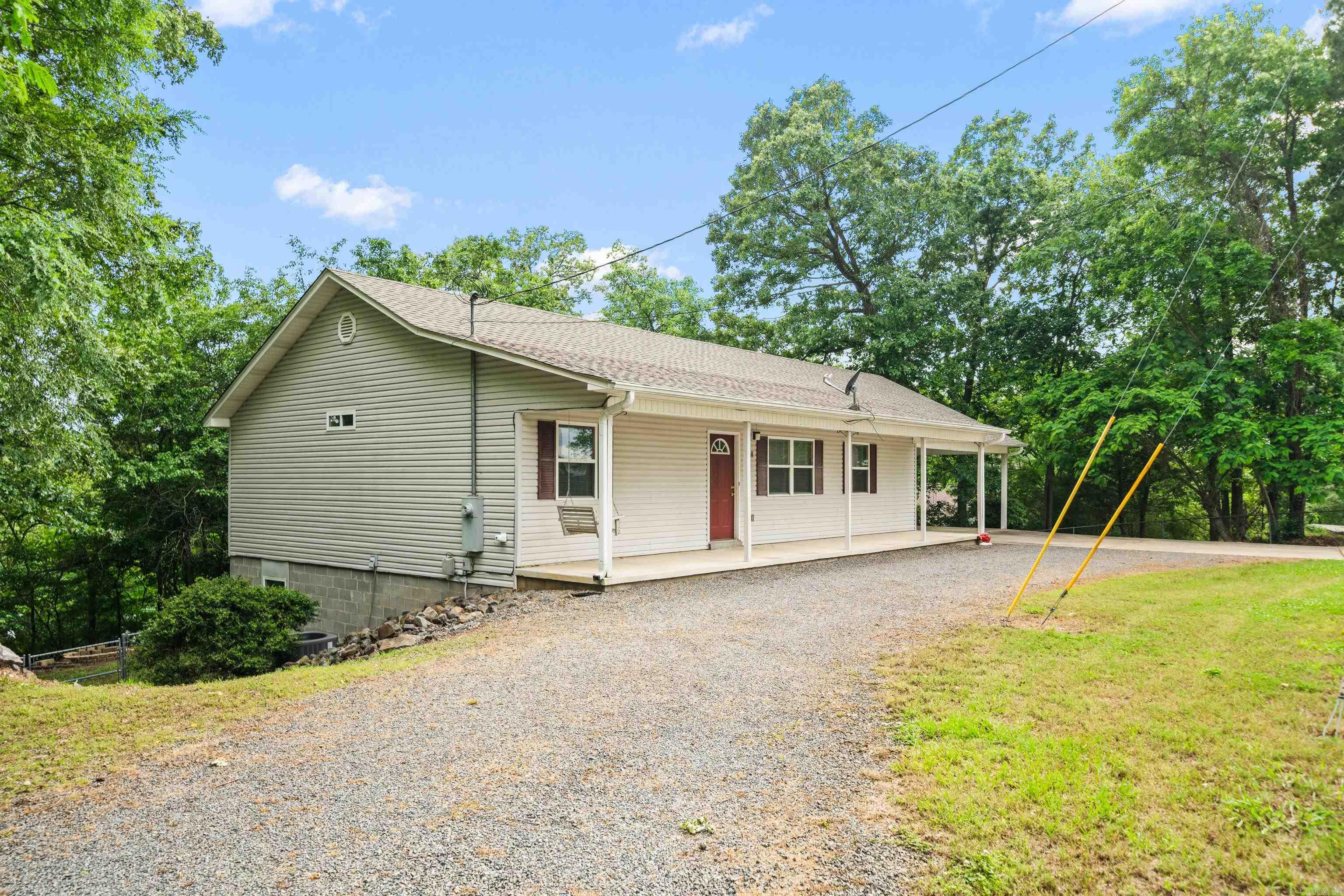 378  Arrowhead  Hot Springs, AR